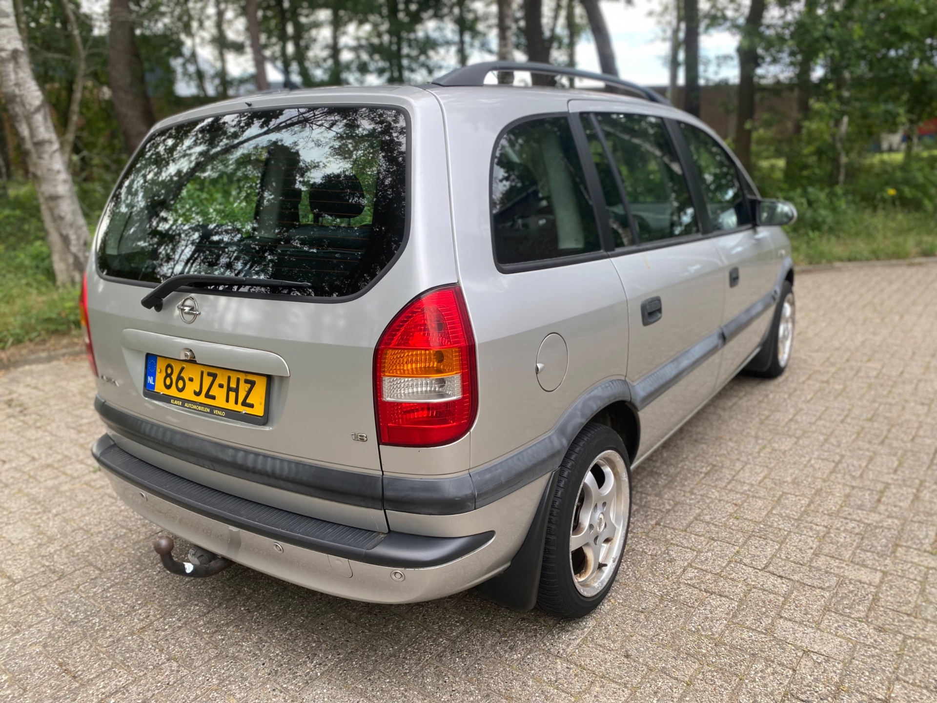 Foto van Opel Zafira-a