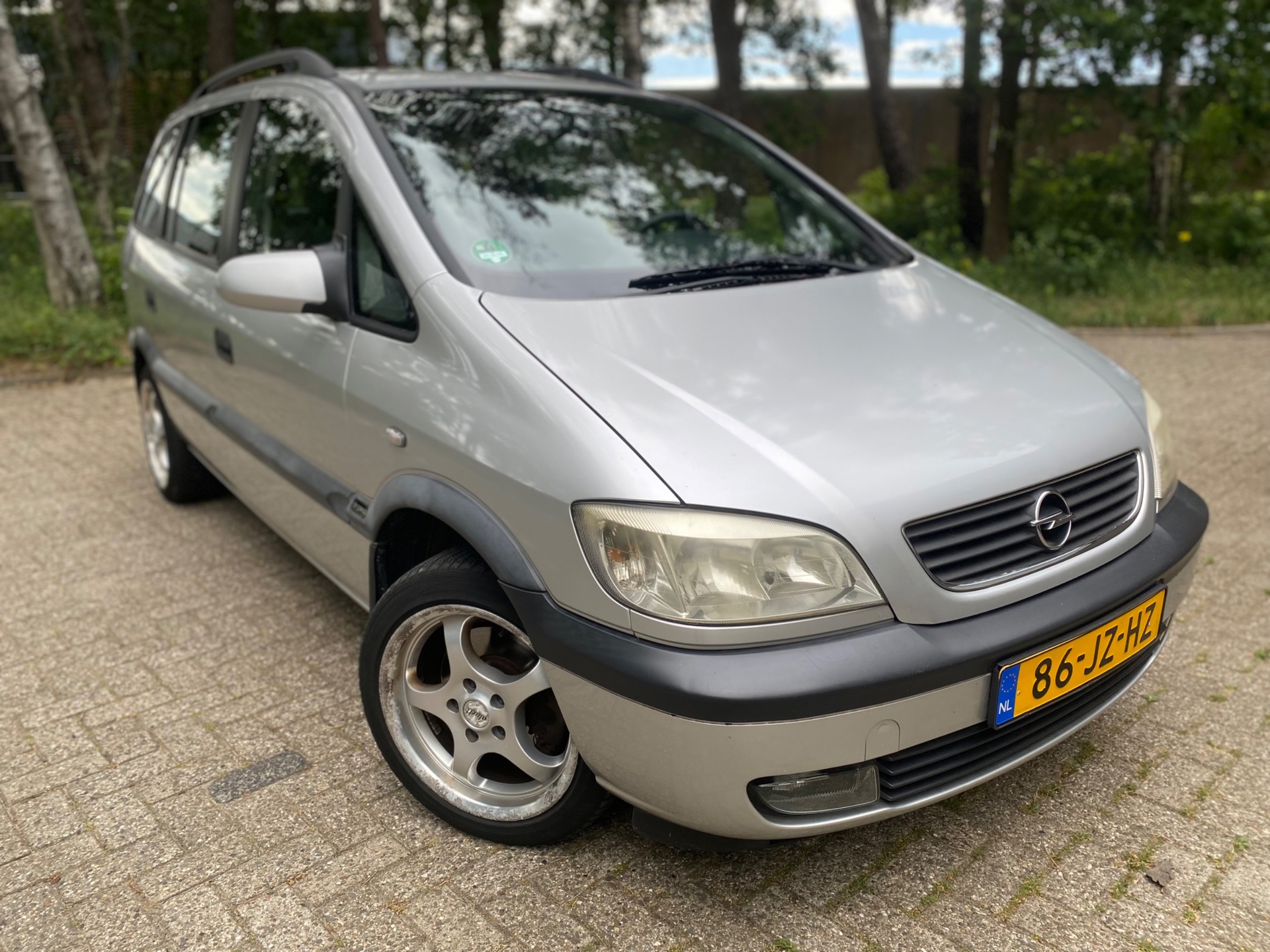 Foto van Opel Zafira-a
