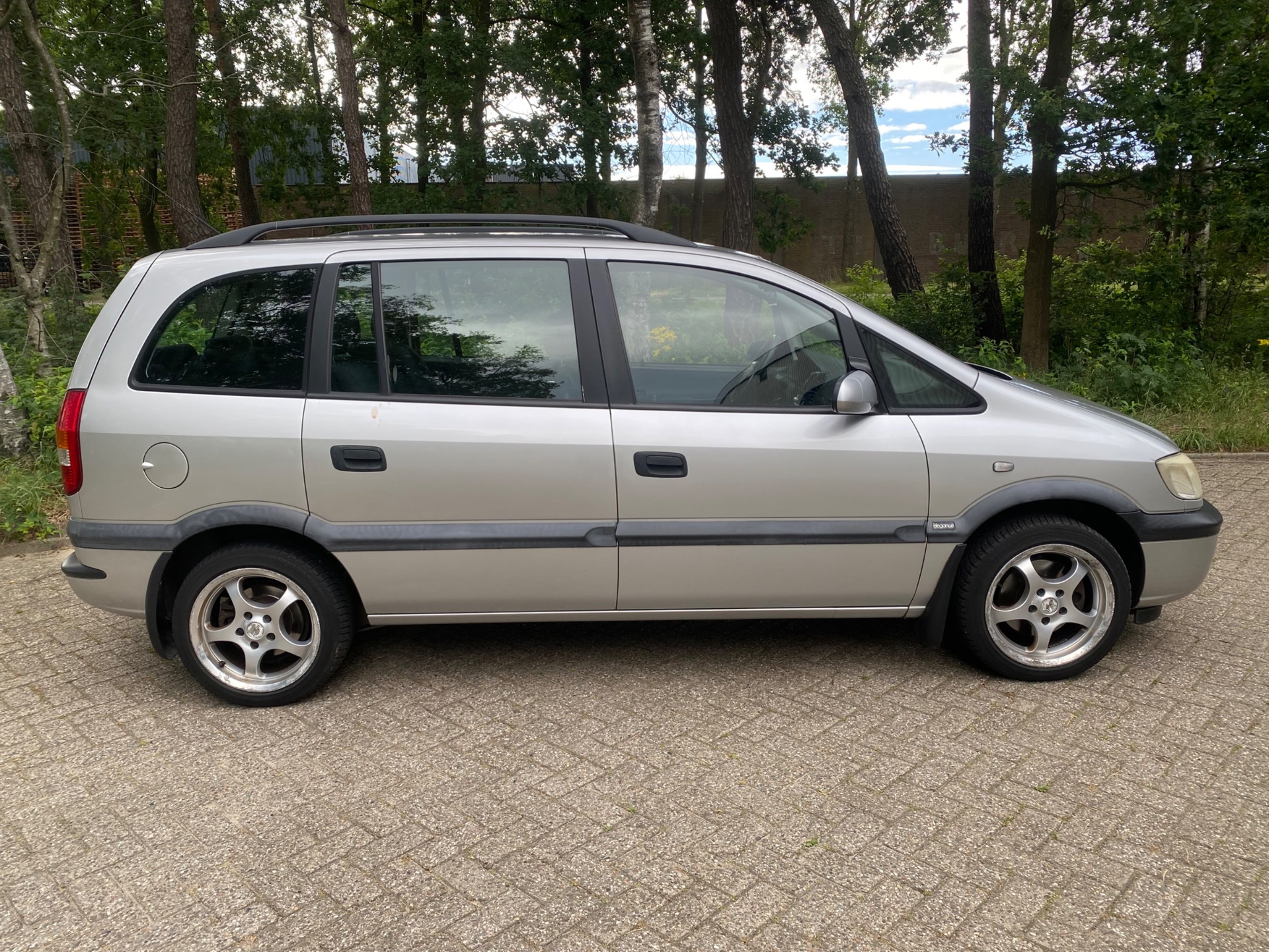 Foto van Opel Zafira-a