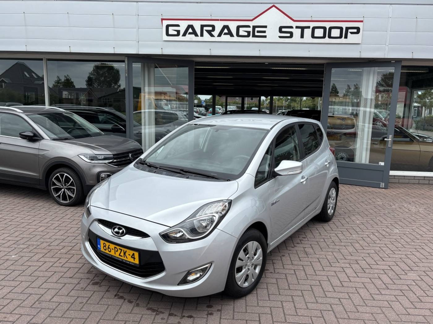 Hyundai Ix20 1.4i i-Motion 1e Eigenaar!!!!  Airco!!!!   49.885km!!! 2011 - voorkant