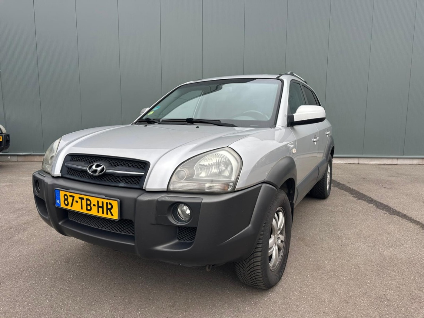 Hyundai Tucson 2.0i Style LEDER | CLIMA | TREKHAAK ! 2006 - voorkant