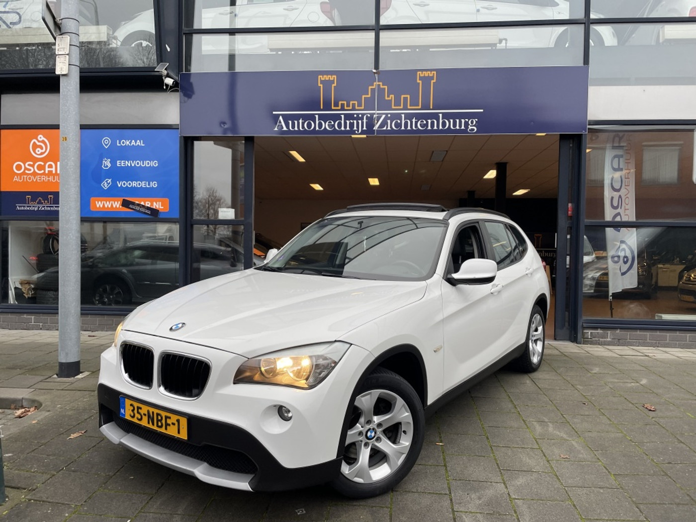 BMW X1 sDrive 18i sDrive18i Exec. 2010 - voorkant