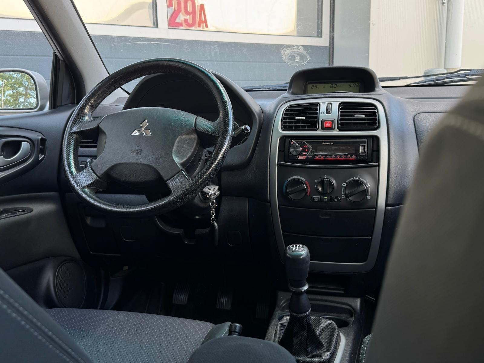 Foto van Mitsubishi Space Star