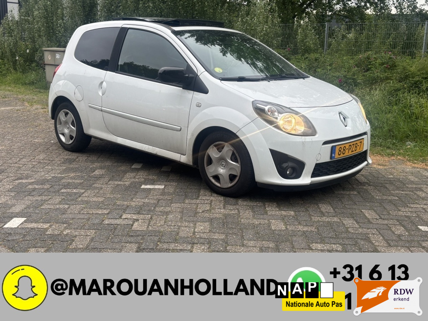 Renault Twingo 1.5 dCi Night & Day / PANO / TOPCAR 2011 - voorkant