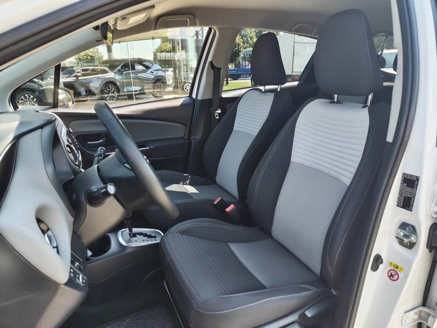 Foto van Toyota Toyota Yaris Hybrid