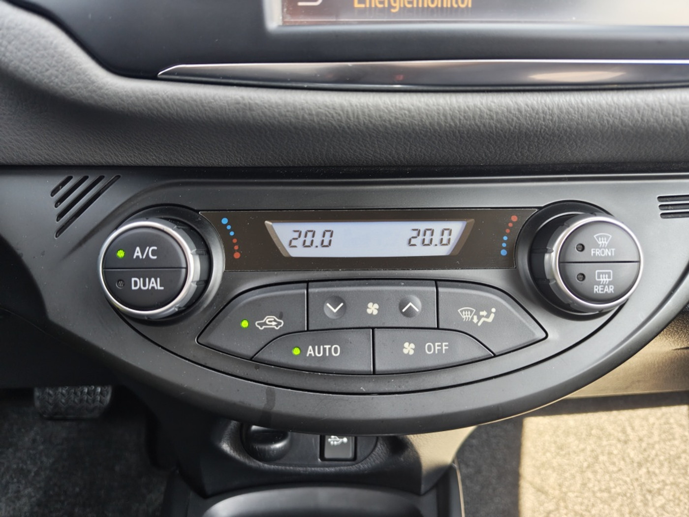Foto van Toyota Toyota Yaris Hybrid