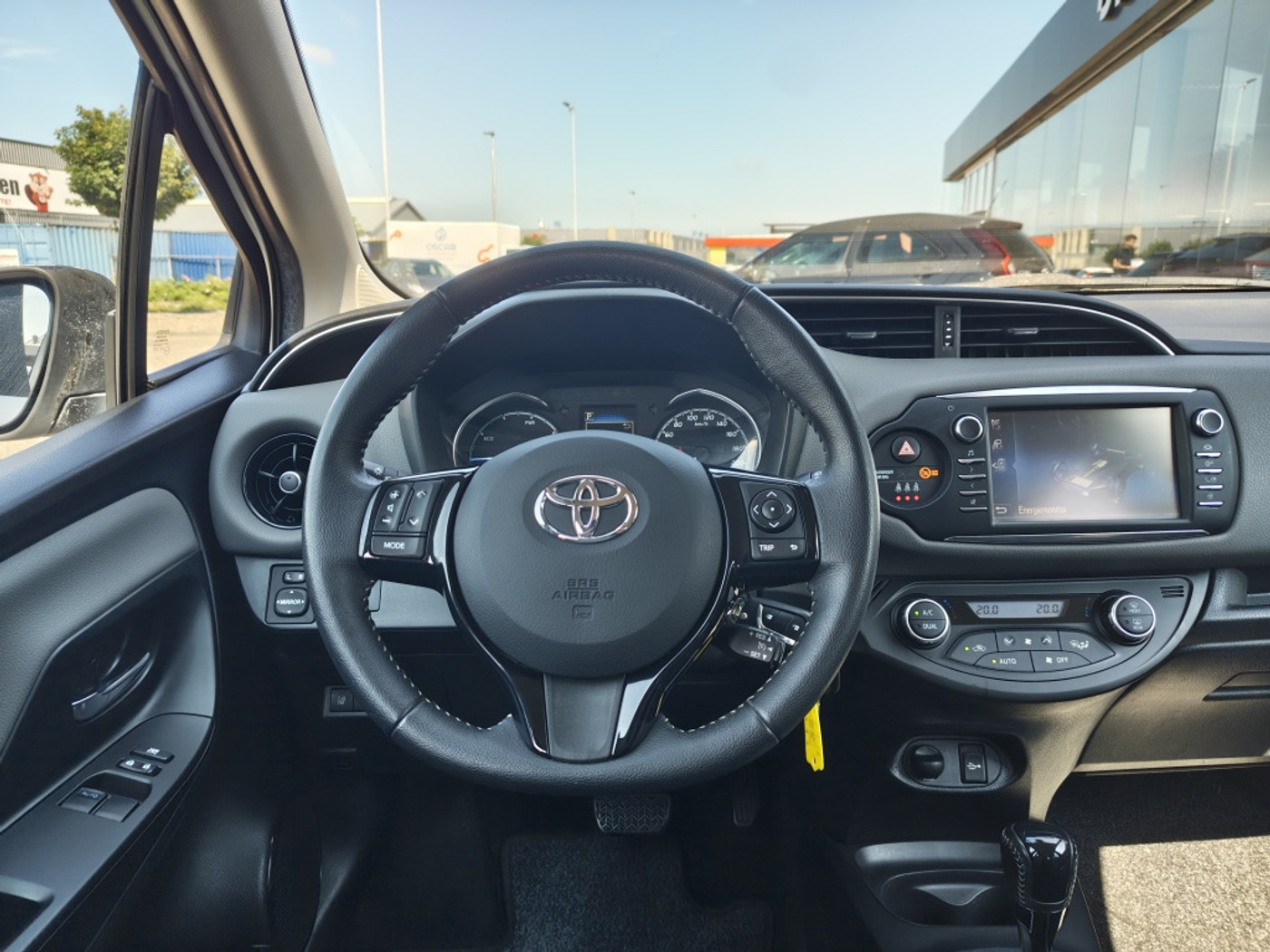 Foto van Toyota Toyota Yaris Hybrid