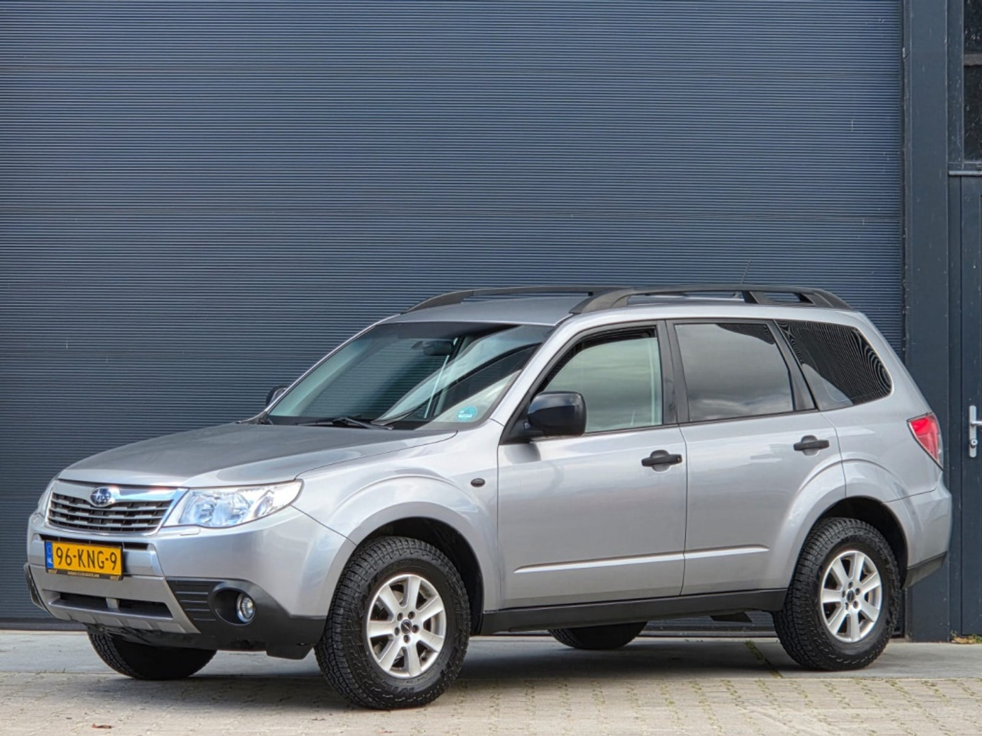 Subaru Forester 2.0 Comfort Pracht Exemplaar! dealer onderhouden! 2010 - voorkant
