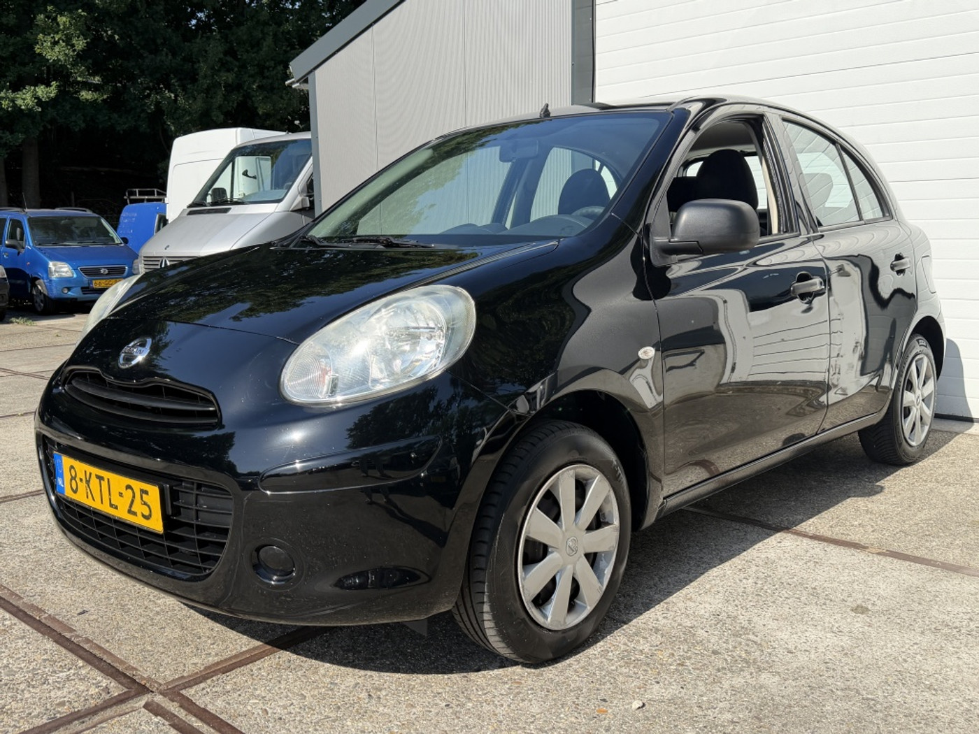 Nissan Nissan Micra 1.2 Visia Pack | Automaat | Airco | 5drs | 2011 - voorkant
