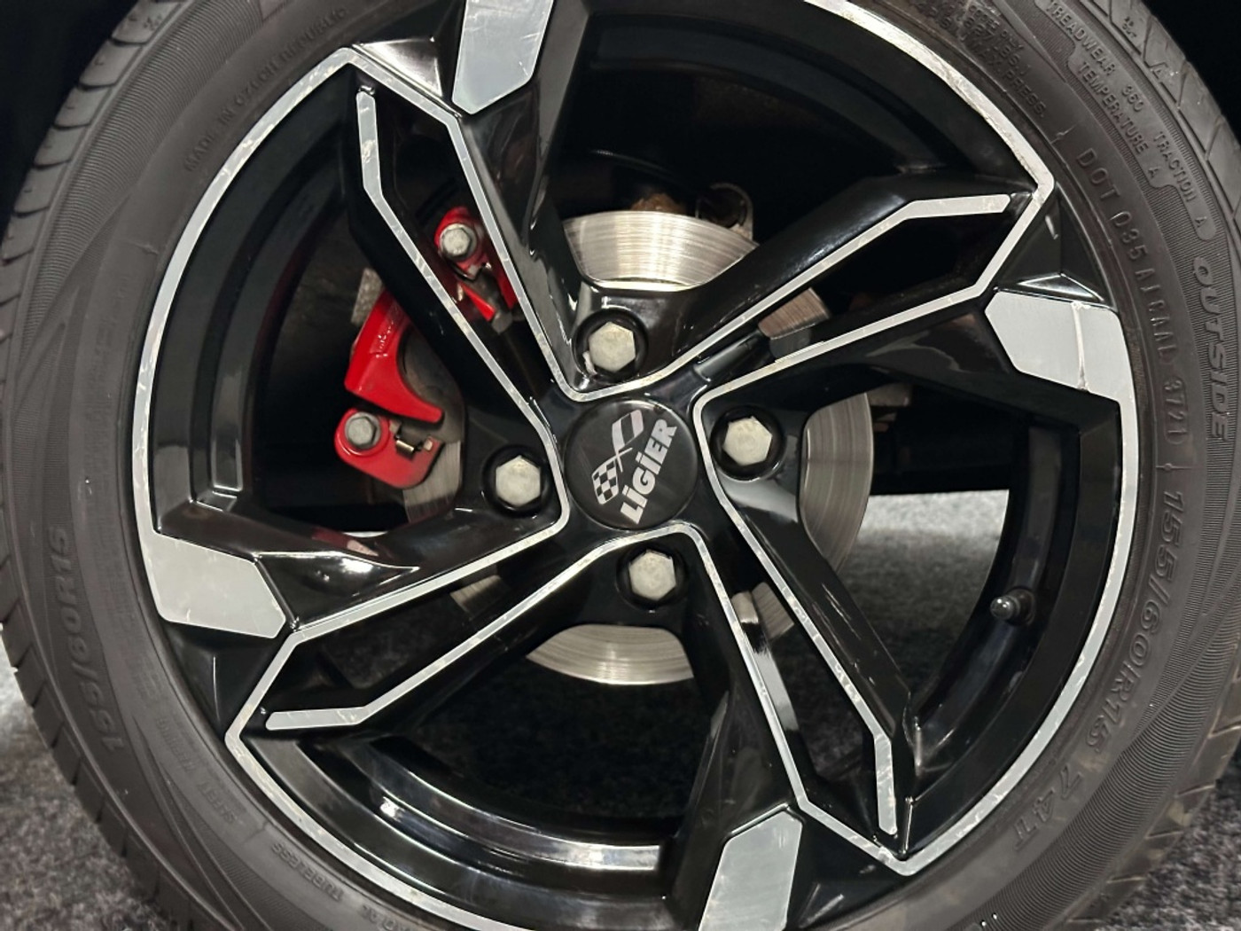 Foto van Ligier Js60