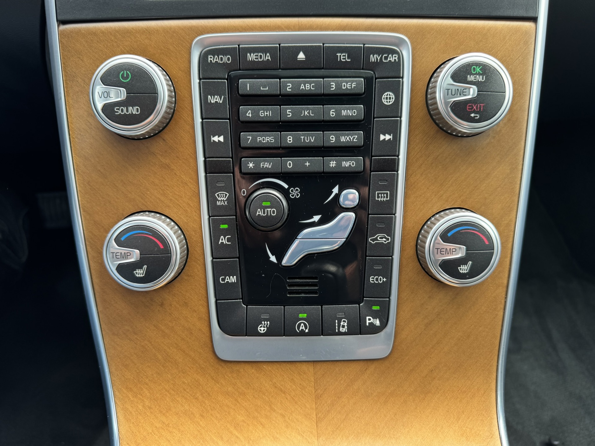 Foto van Volvo V60 Cross Country