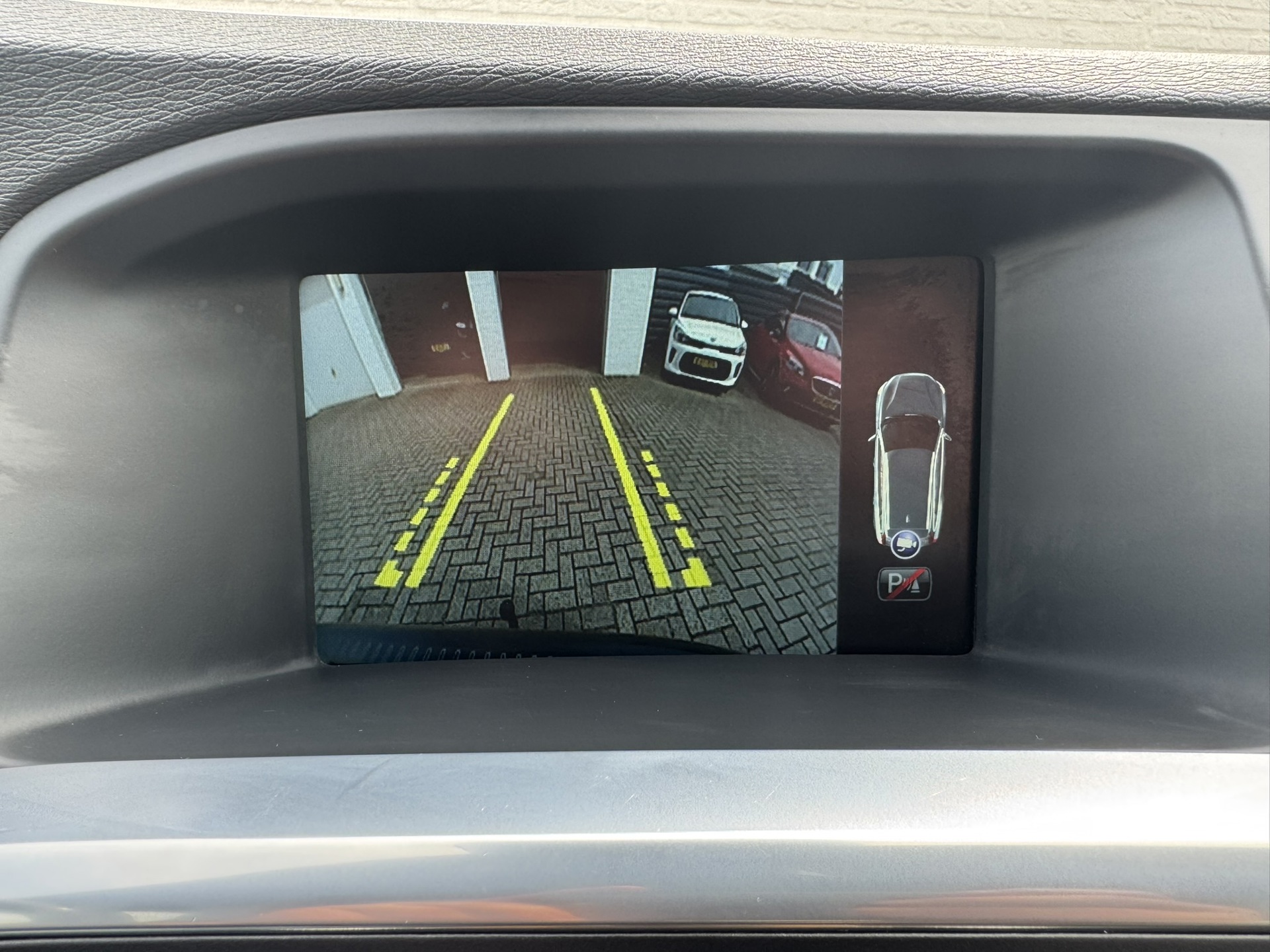 Foto van Volvo V60 Cross Country
