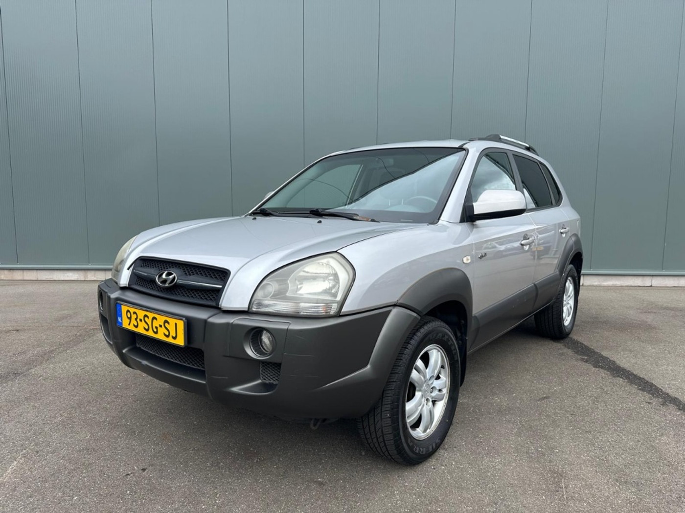 Hyundai Tucson 2.0i 4WD Style CLIMA | NAP ! 2006 - voorkant