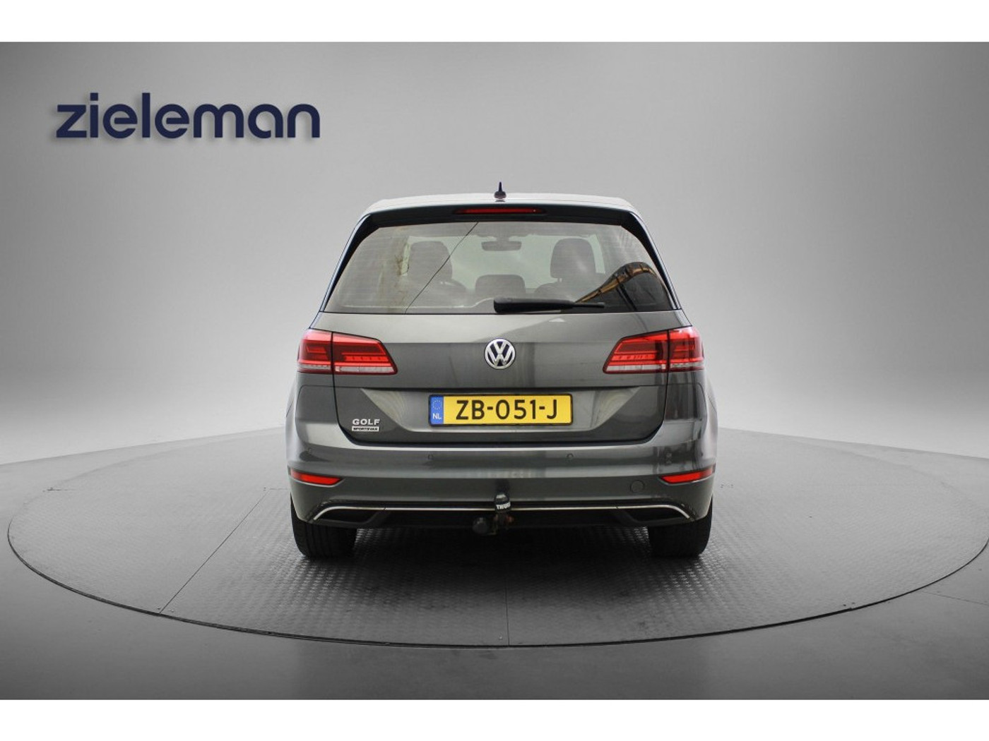 Foto van Volkswagen Golf Sportsvan