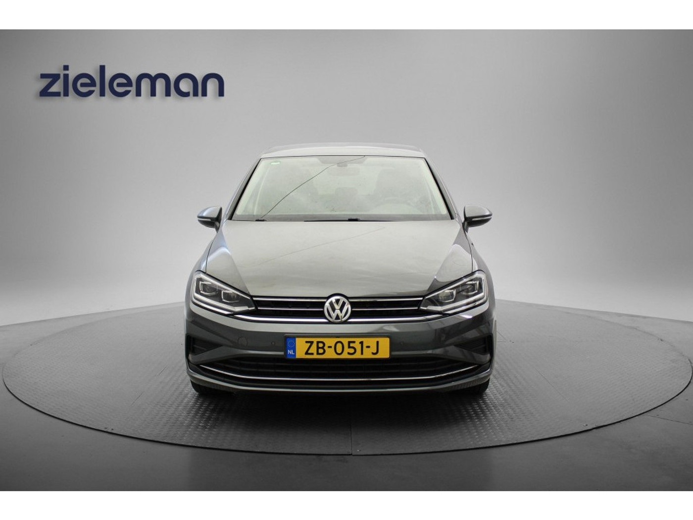 Foto van Volkswagen Golf Sportsvan