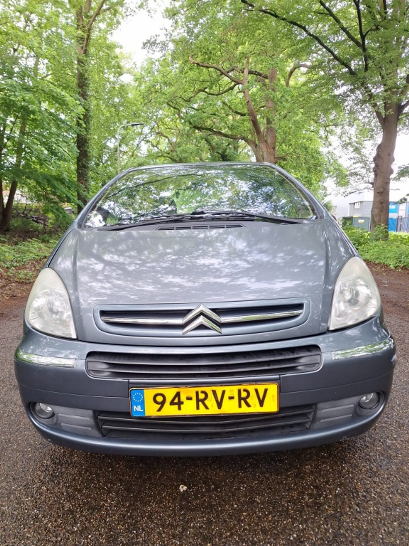 Citroen Xsara Picasso 1.8i-16V Attraction met nieuwe apk, airco en wijnig km 2005 - voorkant