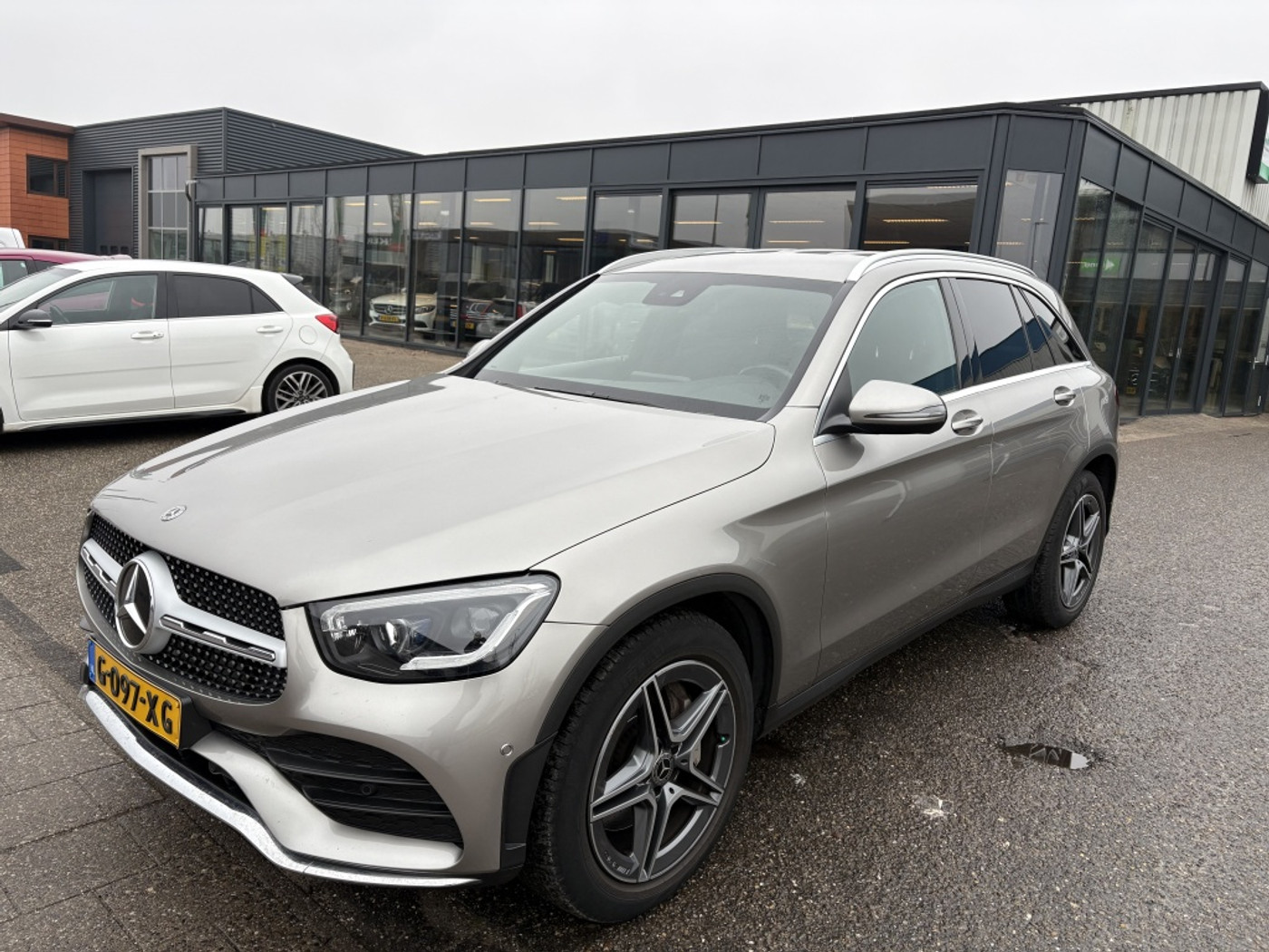 Mercedes-Benz GLC 200 200 Premium AMG-line 2020 - voorkant