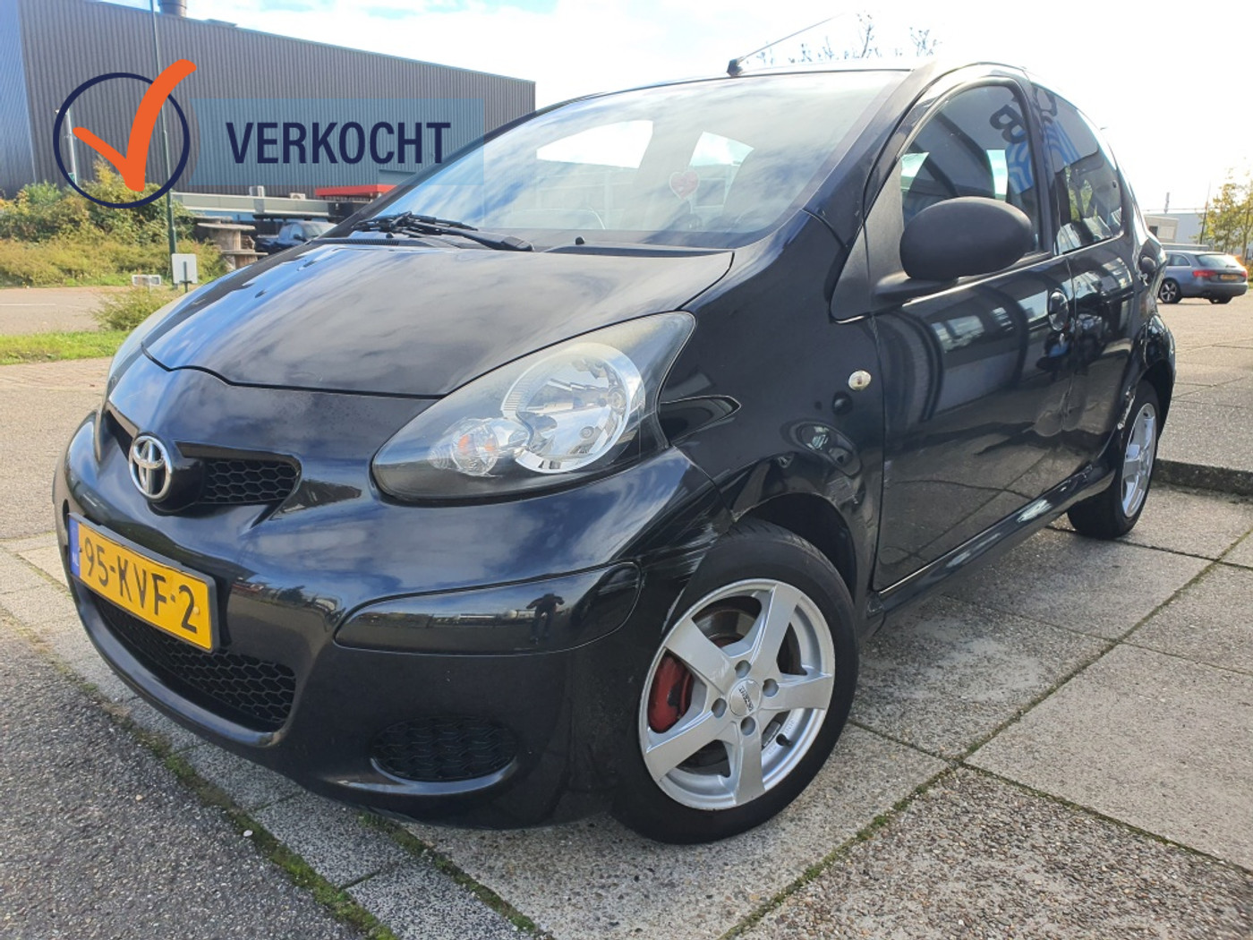 Toyota Toyota Aygo 1.0-12V Access 5-DRS|AIRCO|APK|NAP|ZIE TEKST 2010 - voorkant
