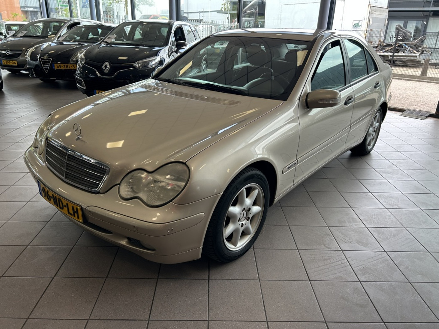 Mercedes-Benz C 180 Kompressor 180 Kompressor Airco 113 DKM BJ 2003 !!! 2003 - voorkant