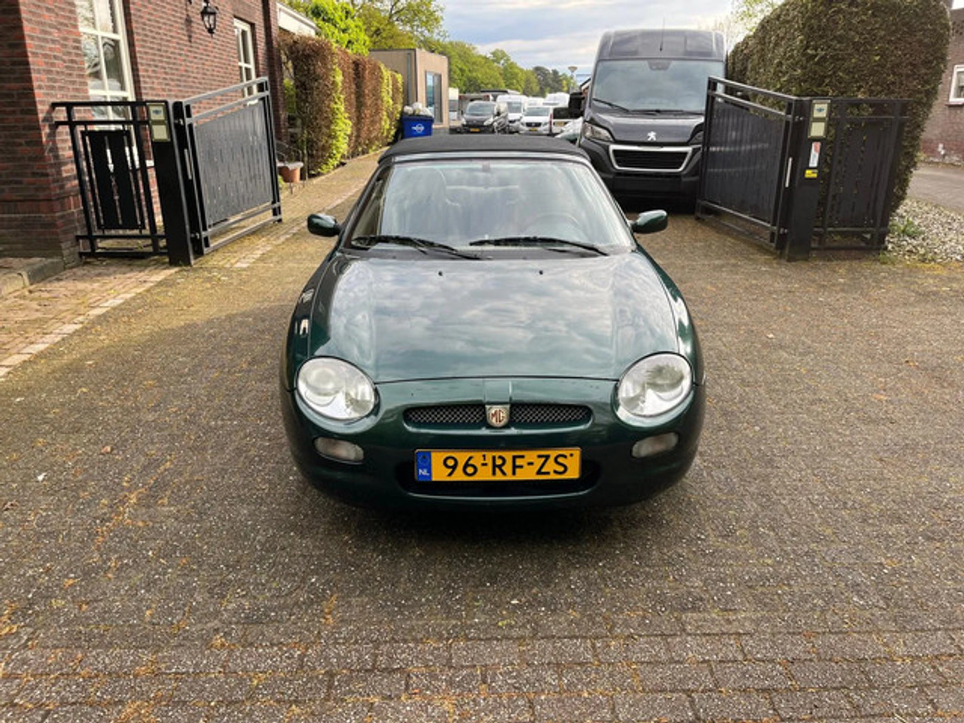 Foto van MG MGF