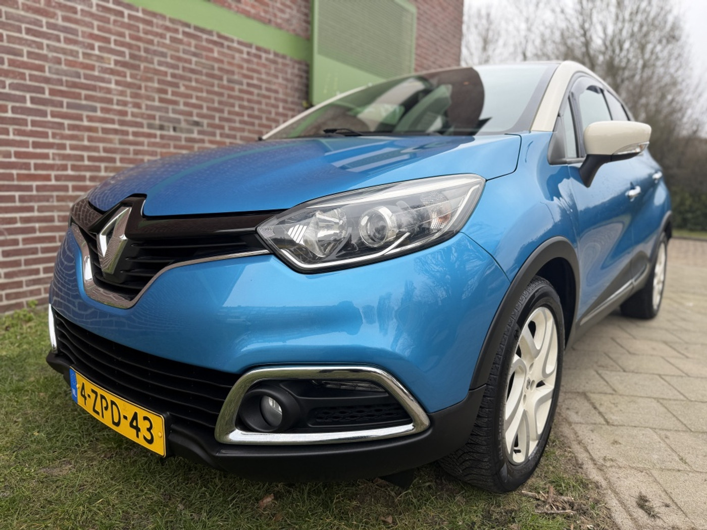 Renault Captur 1.2 TCe Dyn*2014*Aut|Clima|Cruise|Lmv|Nap 2014 - voorkant