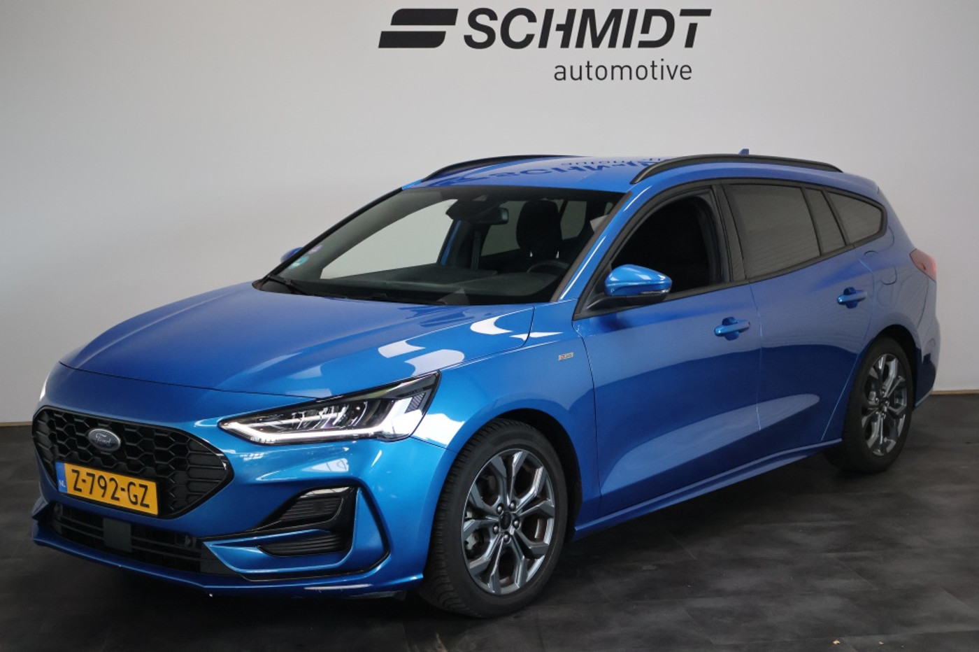 Ford Focus 1.0 EBH ST Line 125pk | Carplay | LED | Navigatie 2024 - voorkant