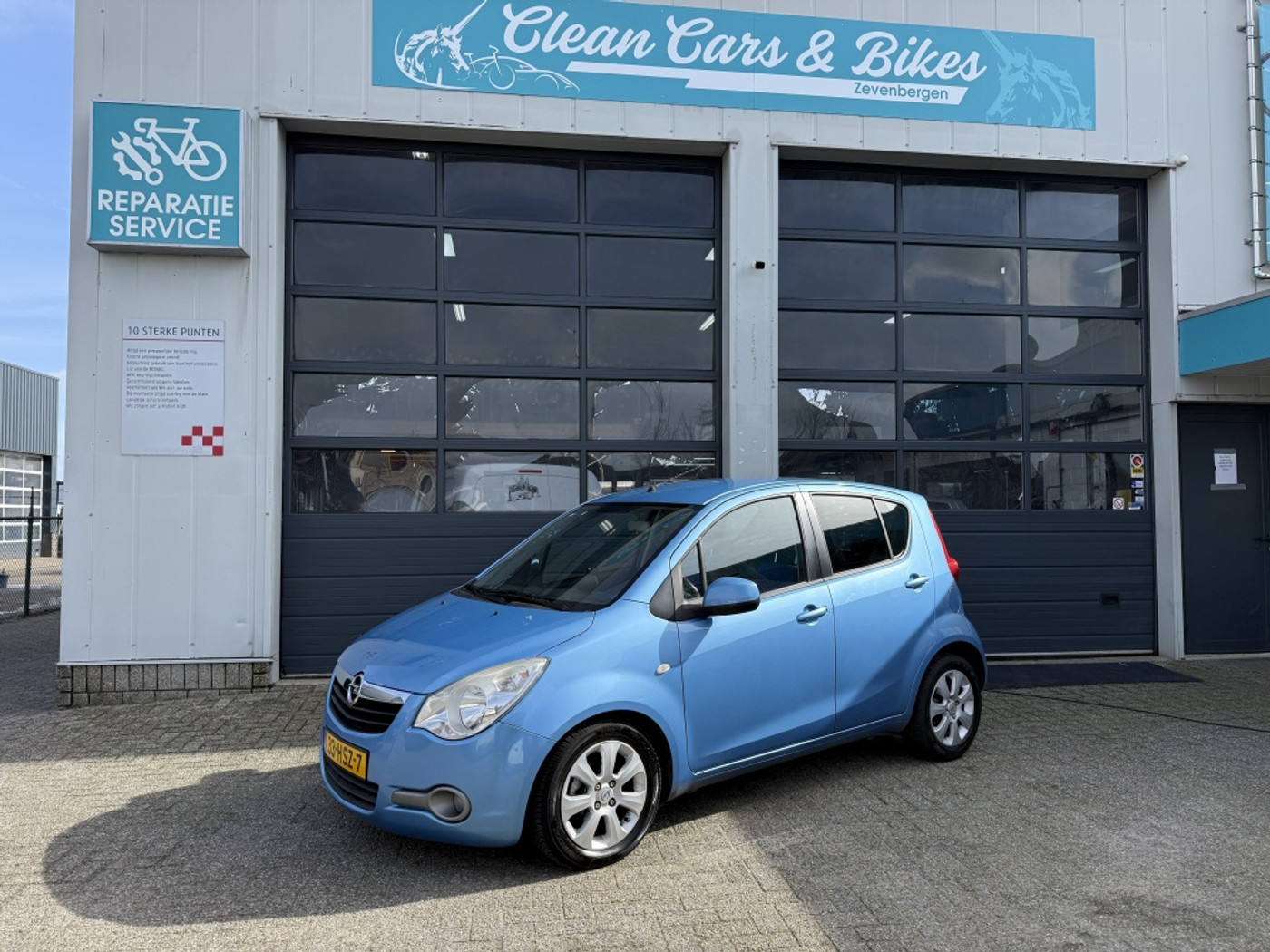 Opel Agila 1.2 Enjoy 2009 - voorkant