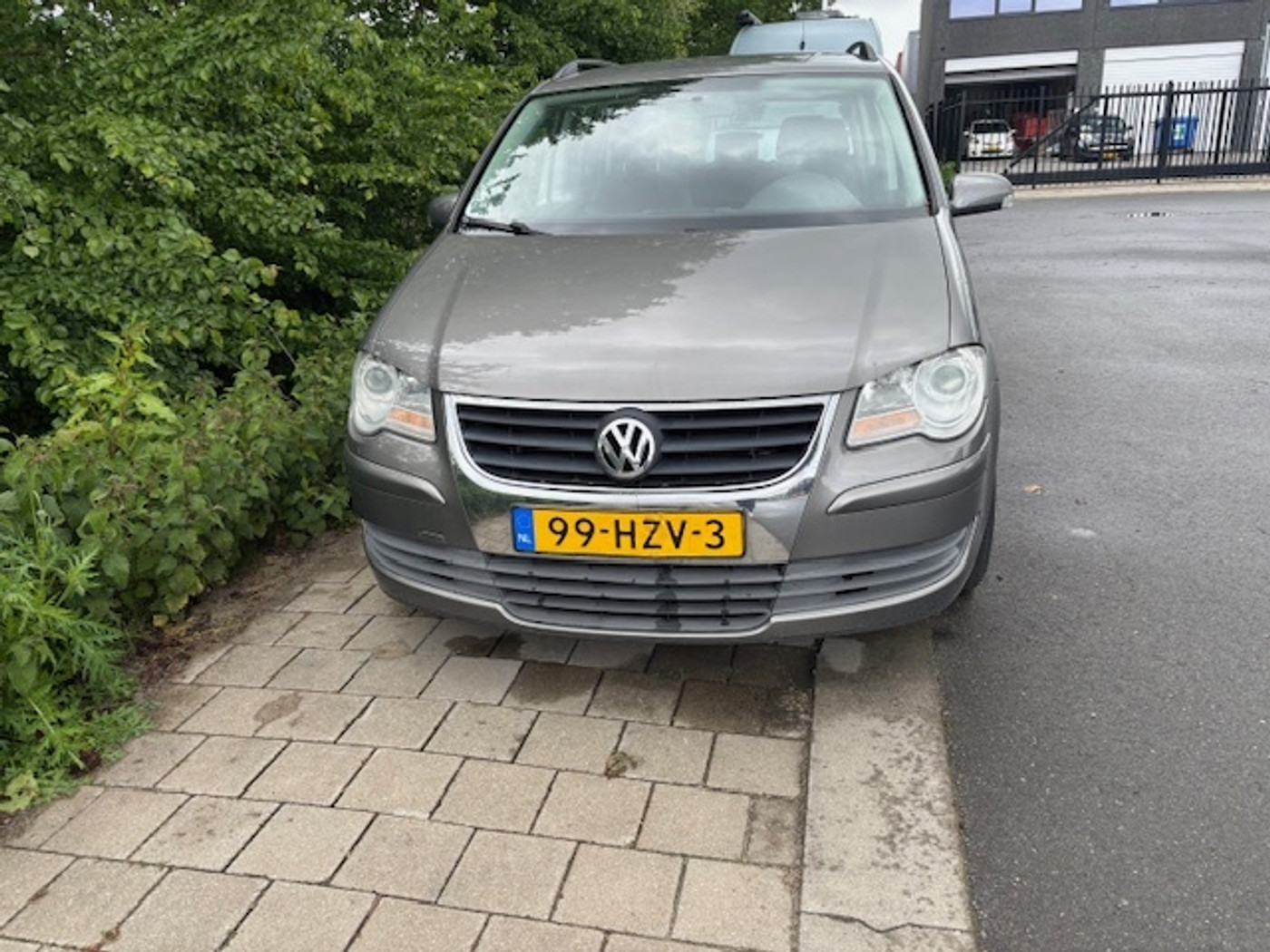 Volkswagen Touran 1.4 TSI Comfortline 2009 - voorkant