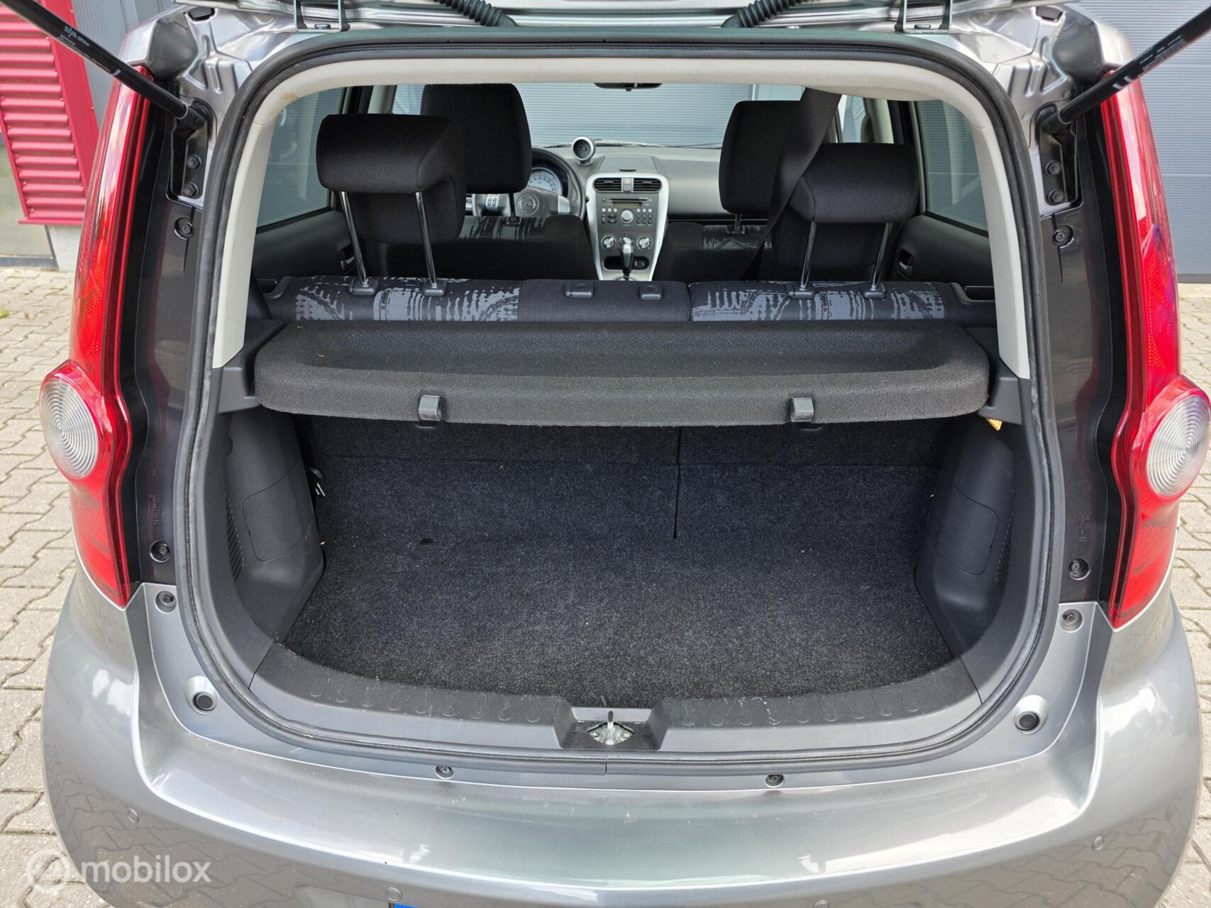 Foto van Opel Agila