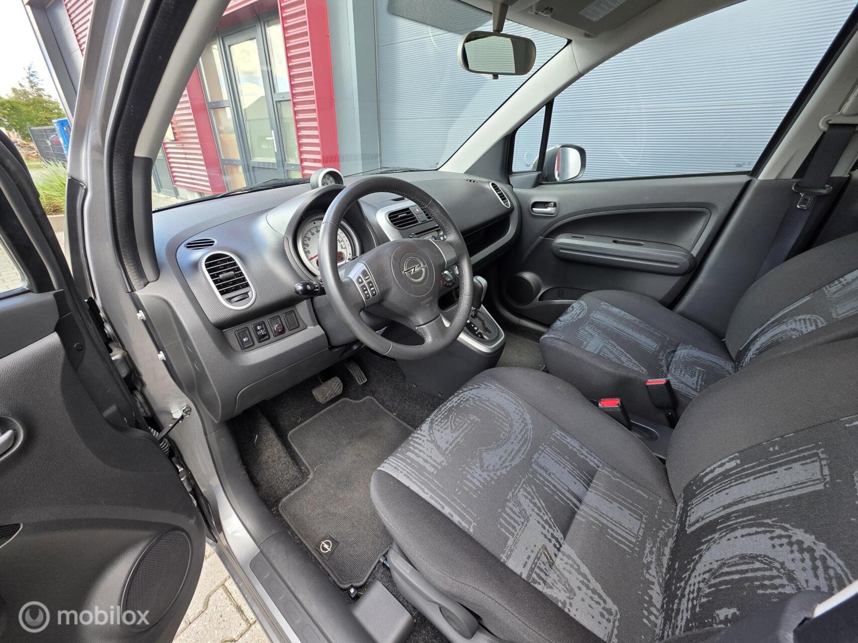 Foto van Opel Agila