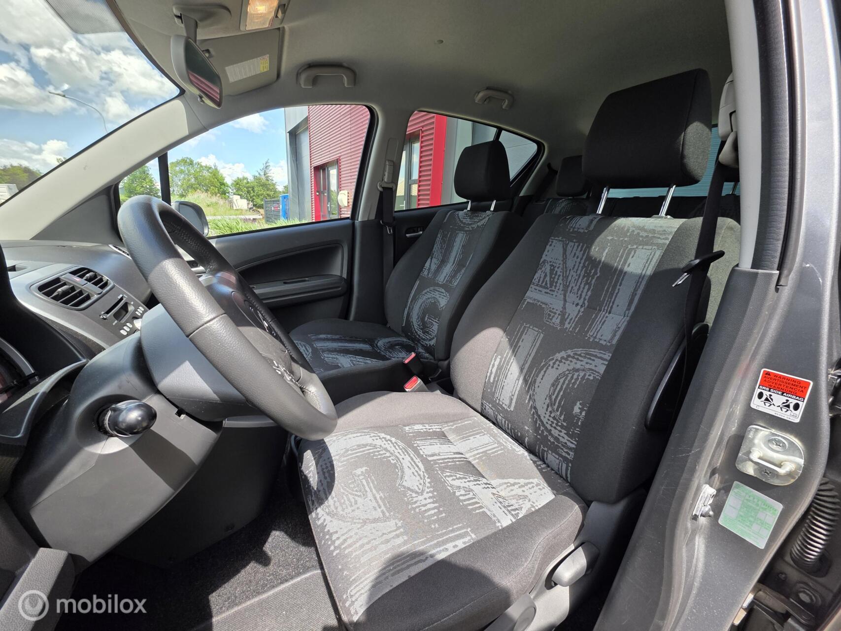 Foto van Opel Agila