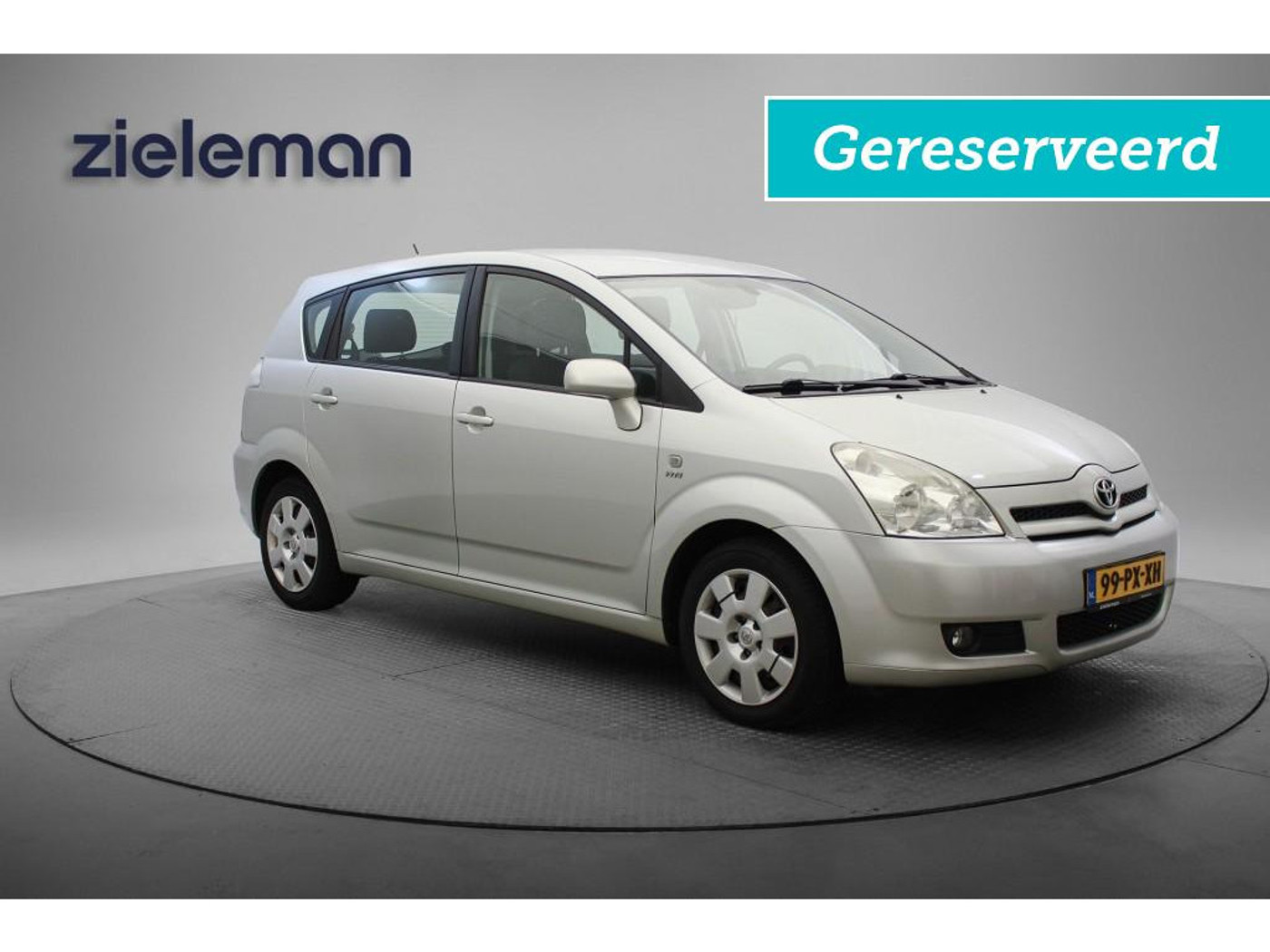 Toyota Corolla Verso 1.8 VVT-i Sol 7p. 2005 - voorkant