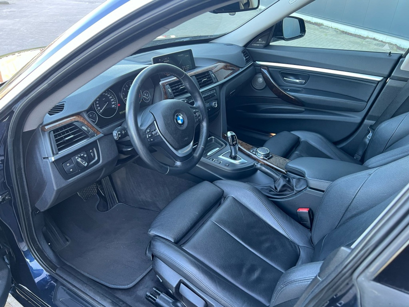 Foto van BMW 320i