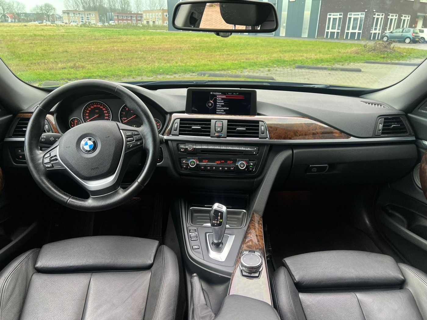 Foto van BMW 320i