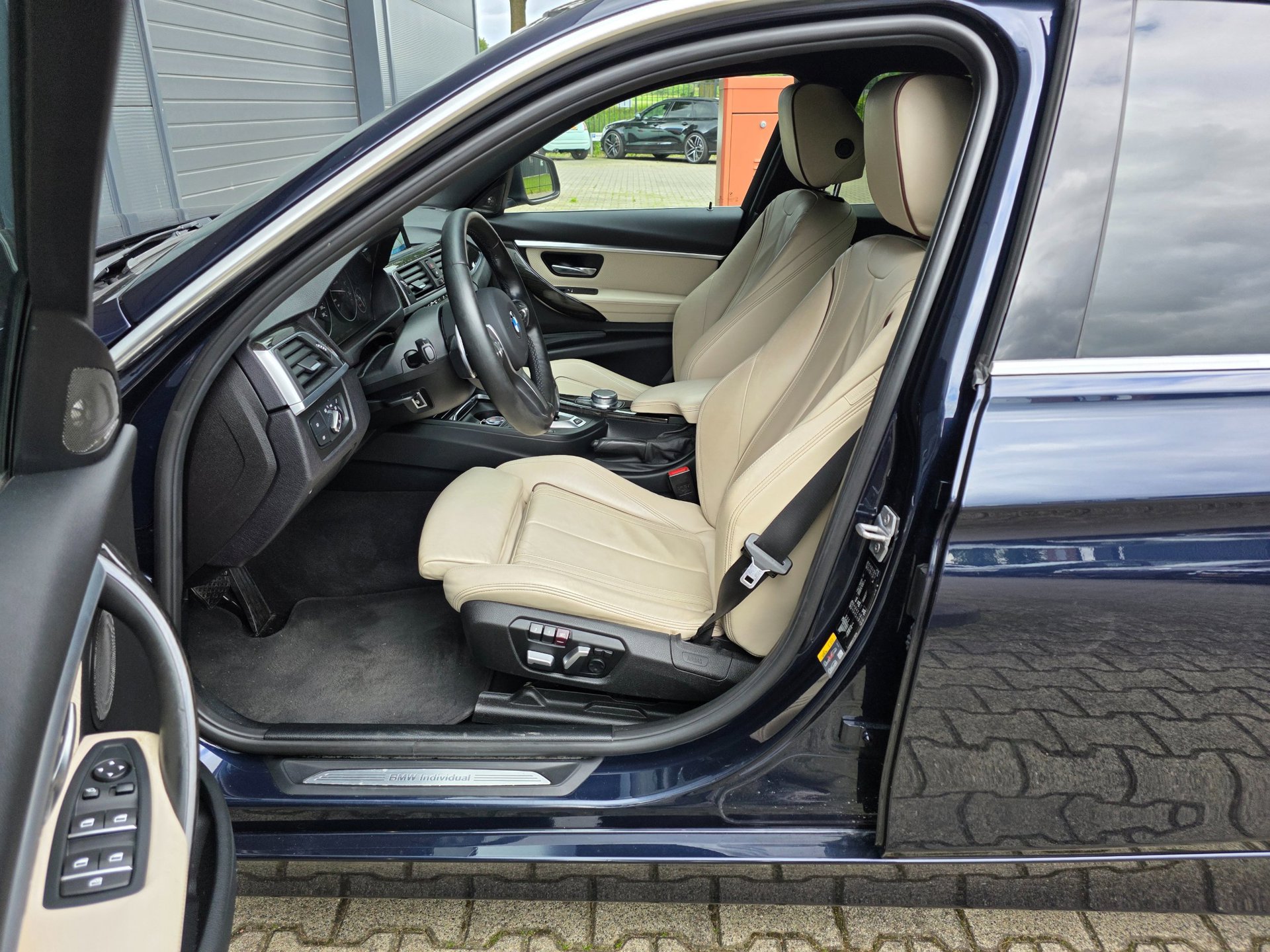 Foto van BMW 330e Iperformance