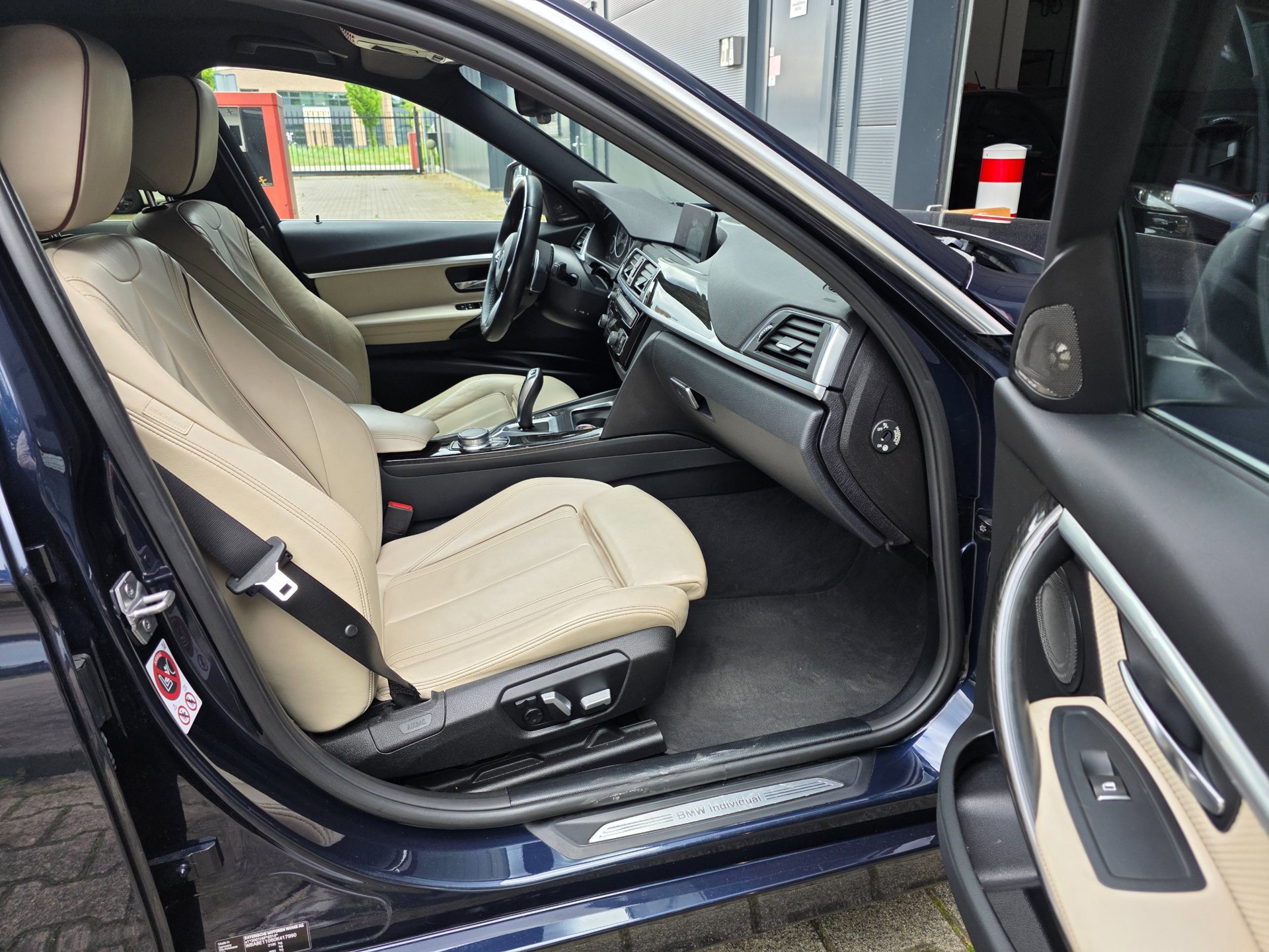 Foto van BMW 330e Iperformance