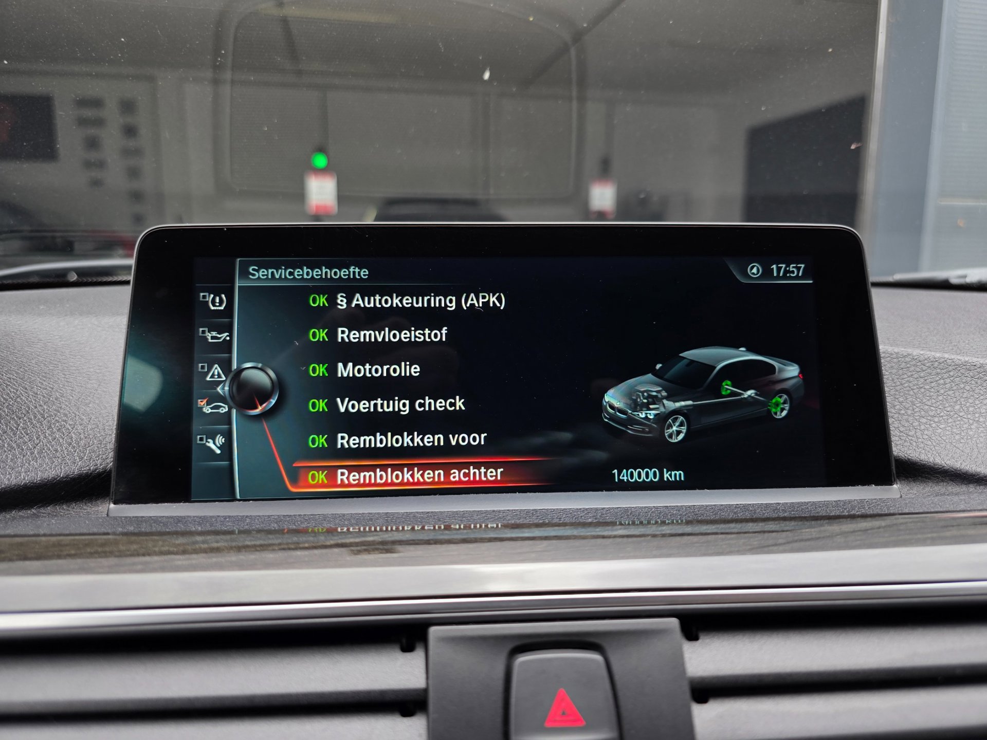 Foto van BMW 330e Iperformance