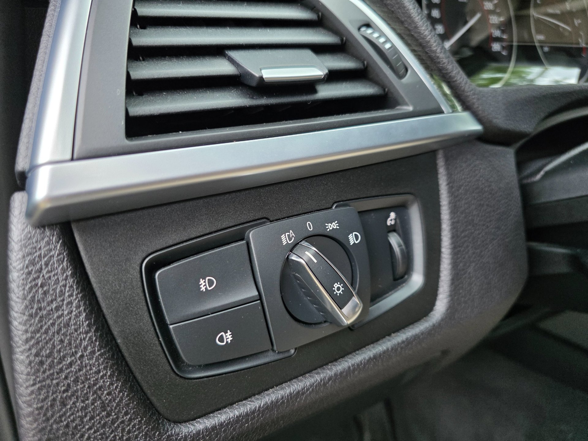 Foto van BMW 330e Iperformance