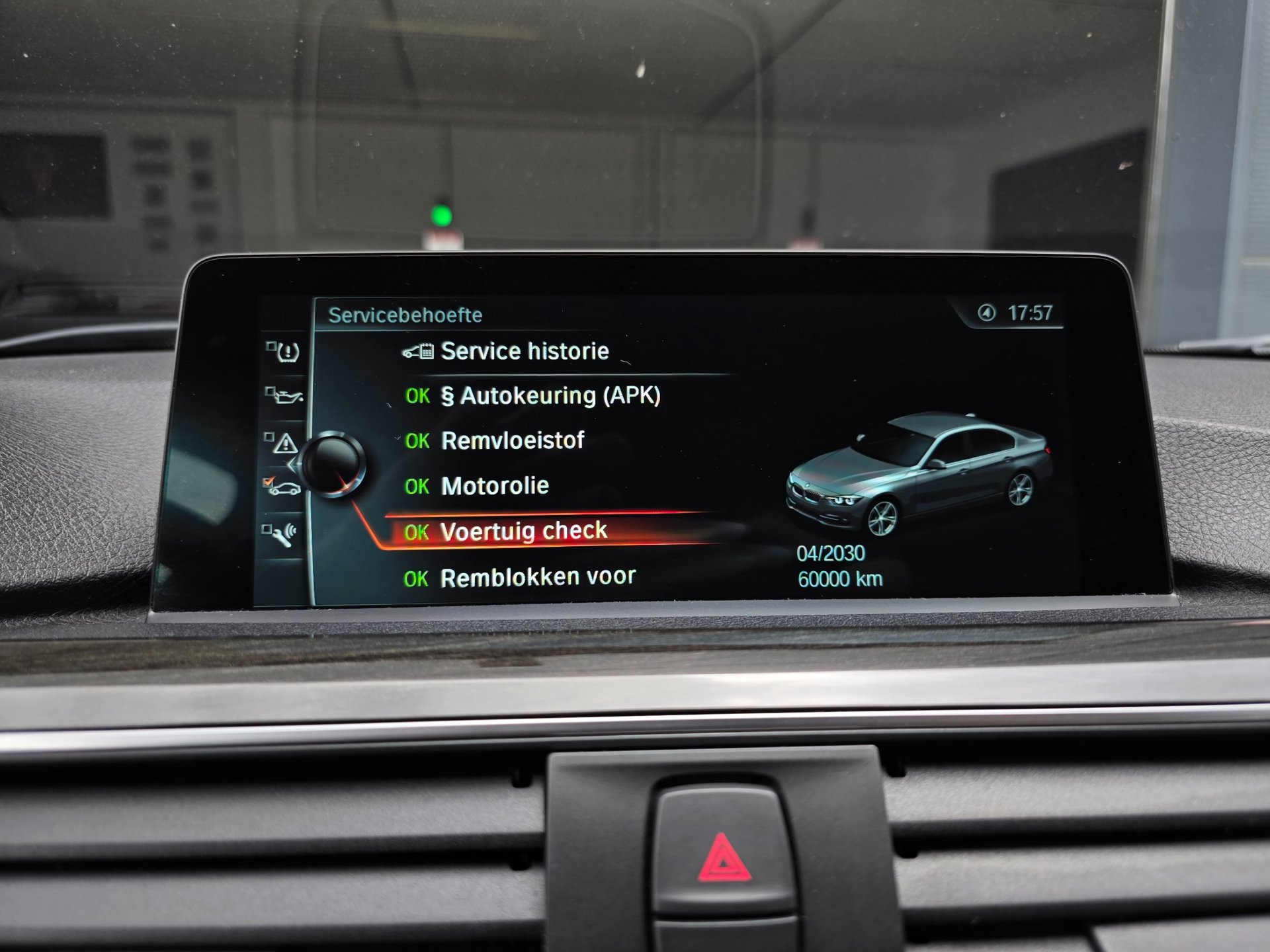Foto van BMW 330e Iperformance