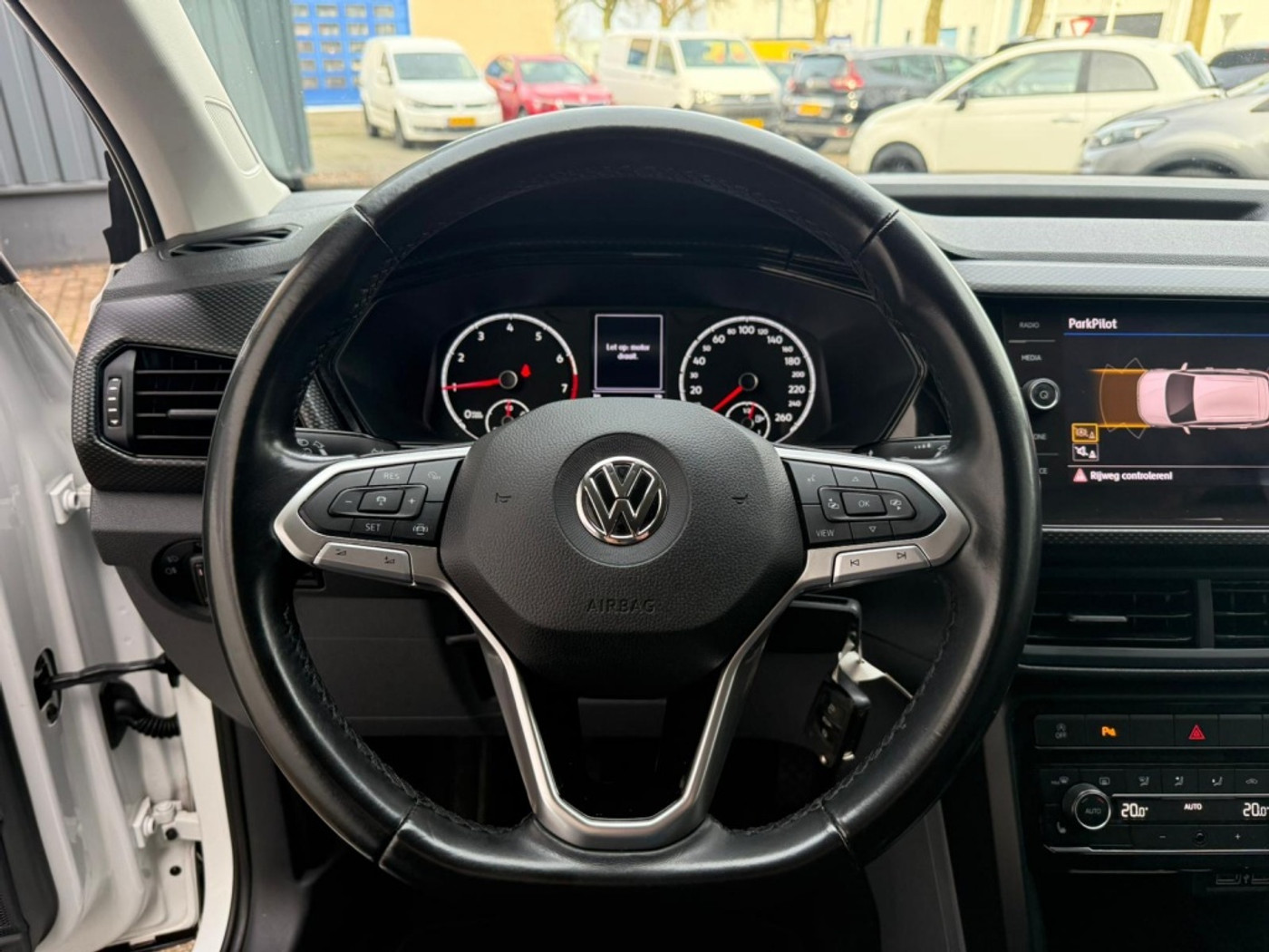 Foto van Volkswagen T-cross