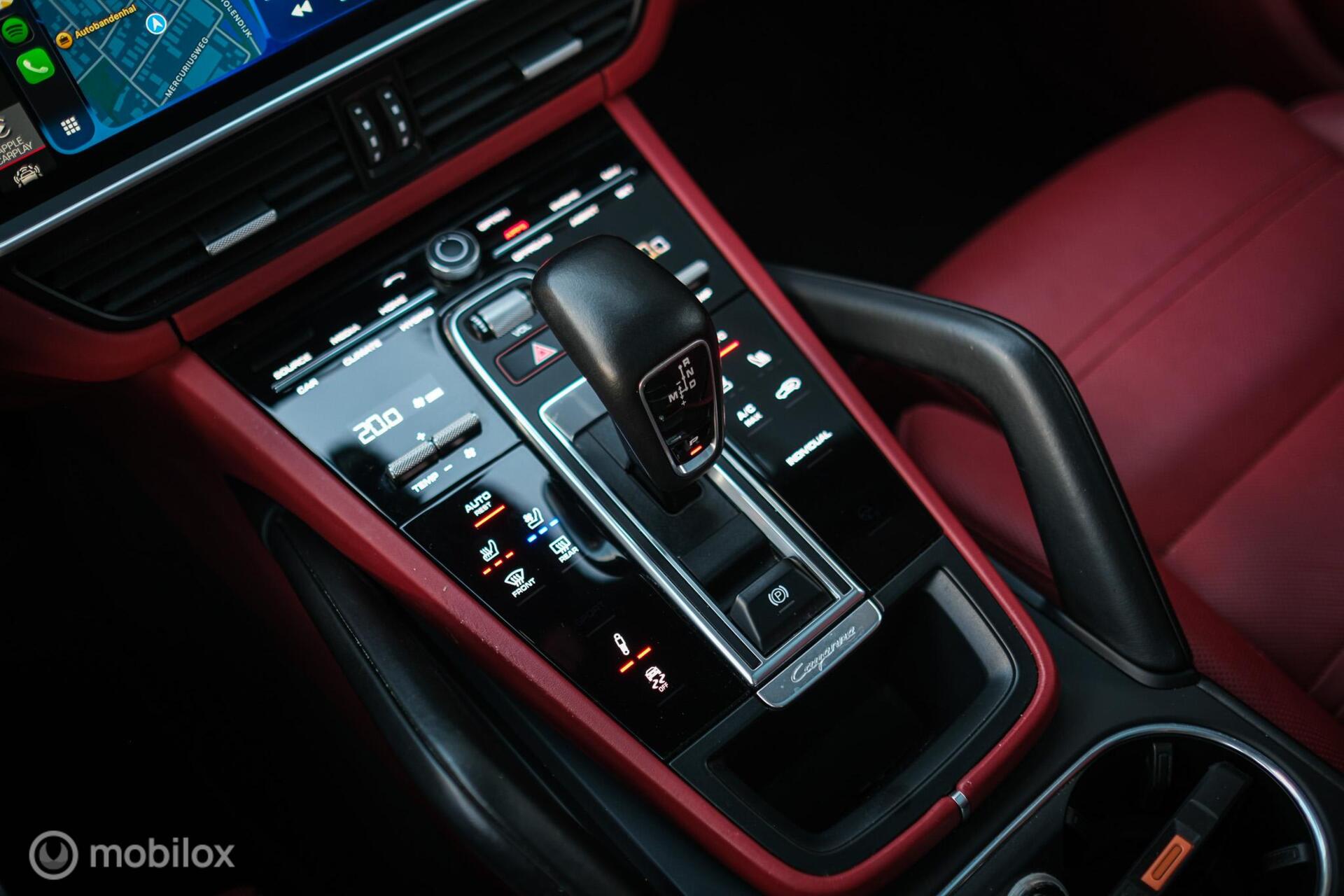 Foto van Porsche Cayenne E-hybrid