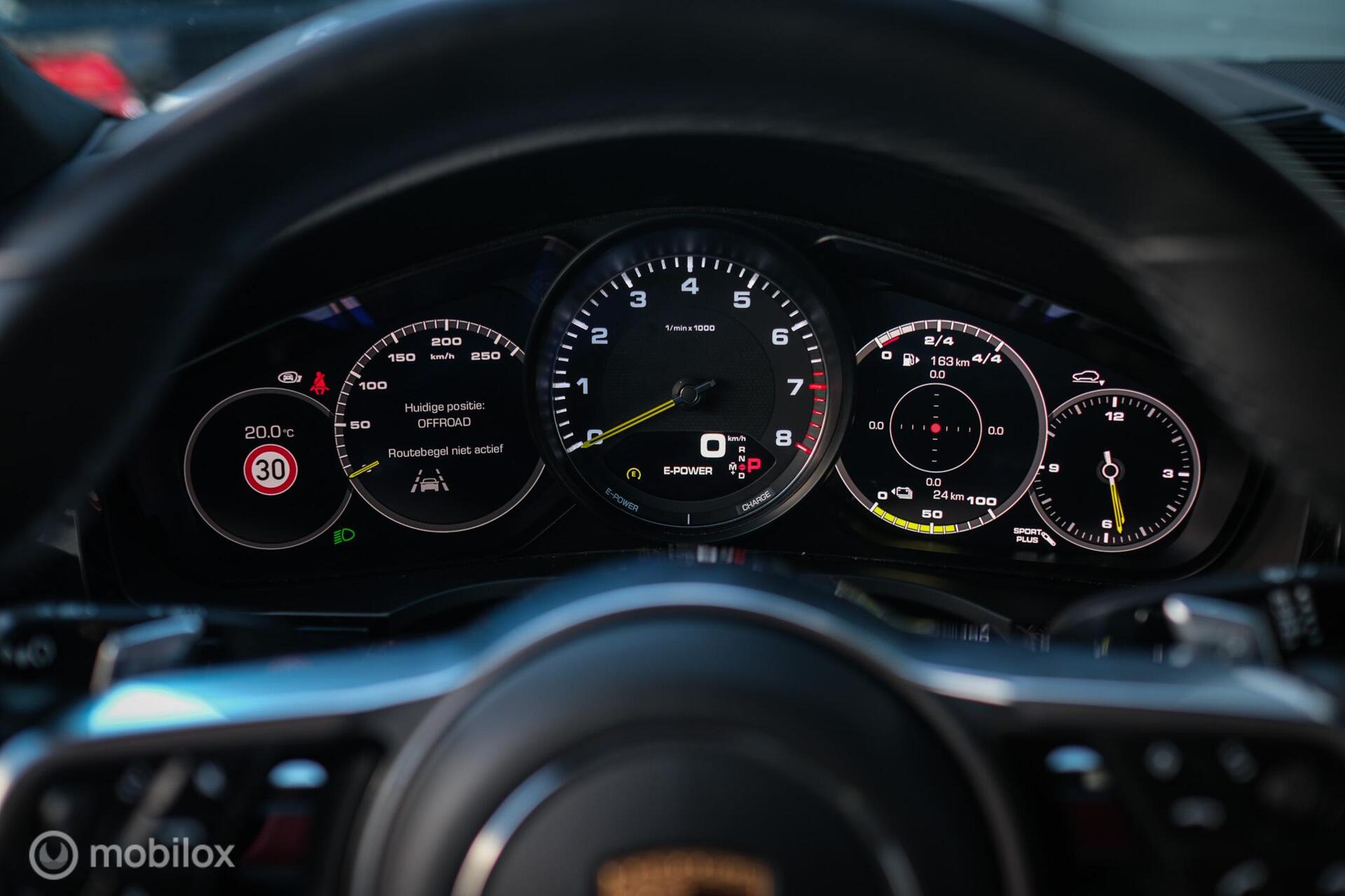 Foto van Porsche Cayenne E-hybrid