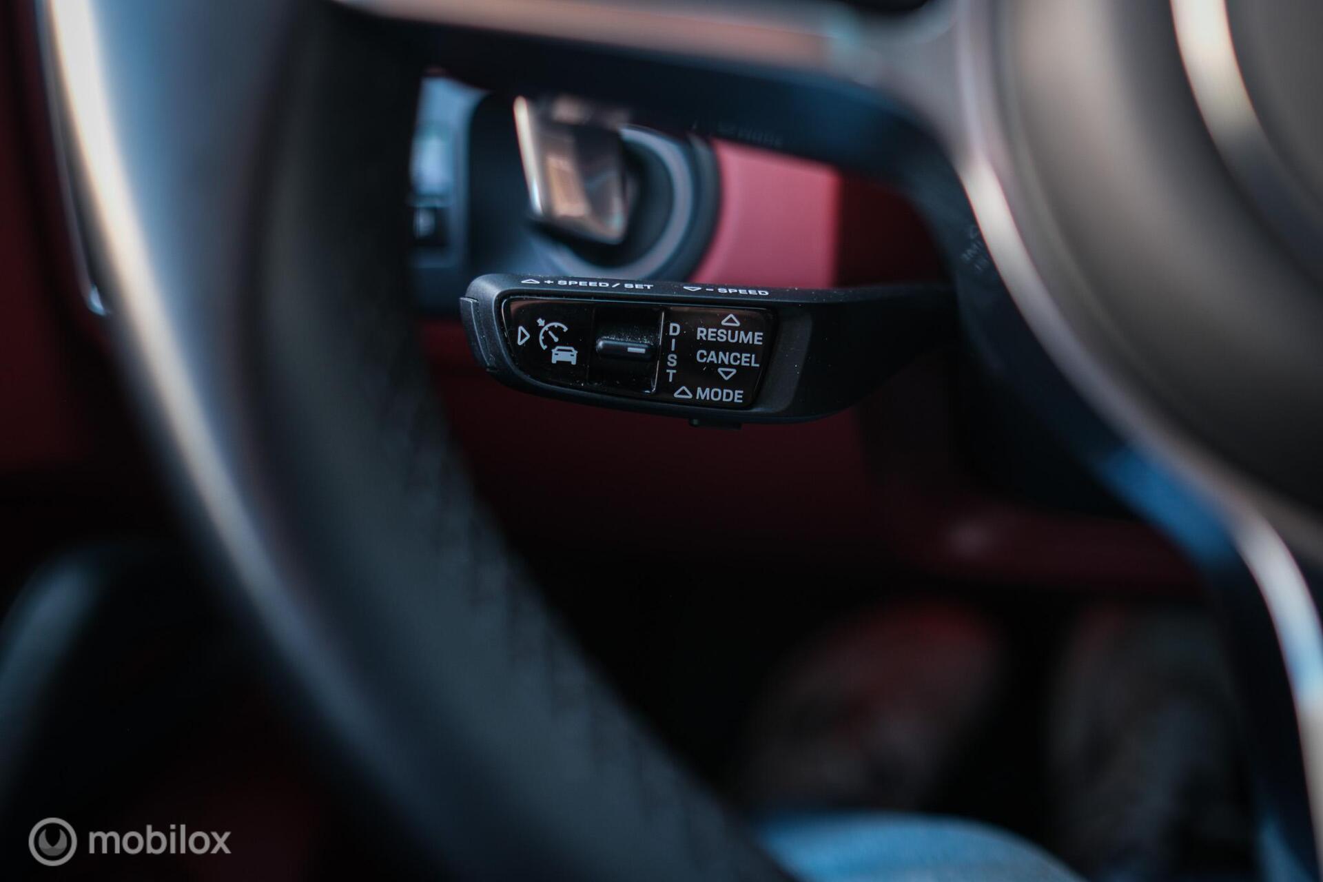 Foto van Porsche Cayenne E-hybrid