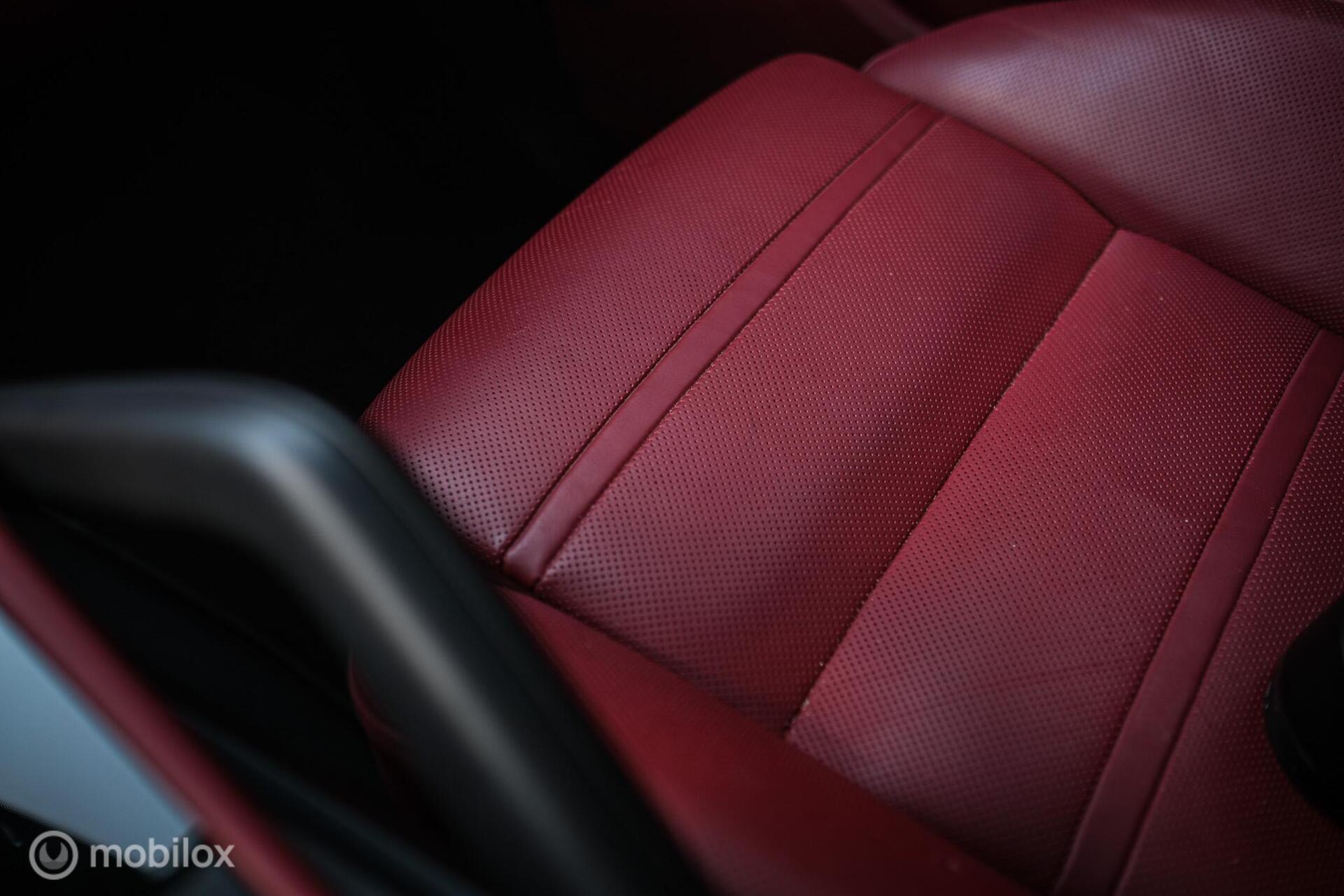 Foto van Porsche Cayenne E-hybrid