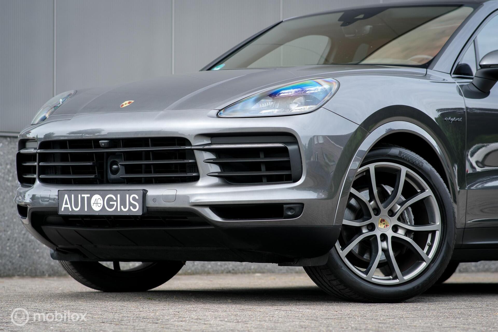 Foto van Porsche Cayenne E-hybrid