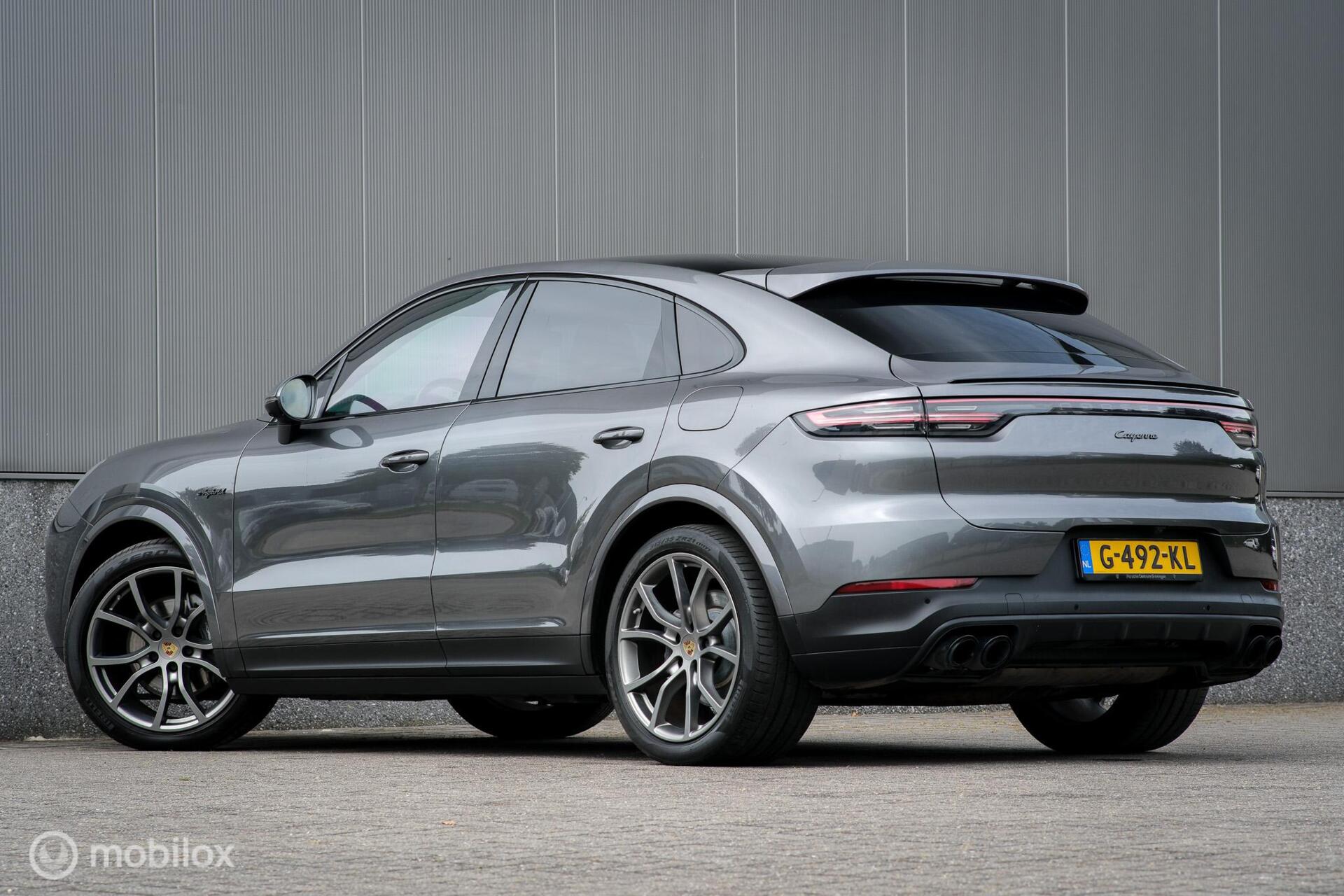 Foto van Porsche Cayenne E-hybrid