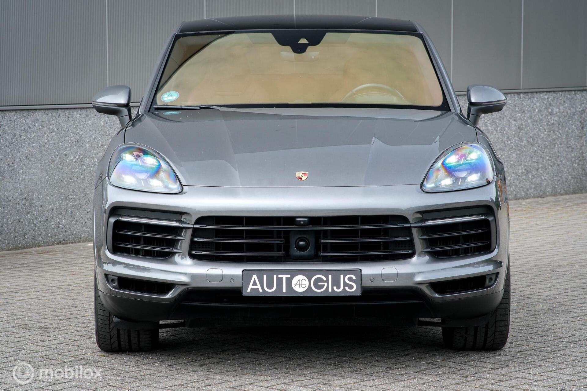 Foto van Porsche Cayenne E-hybrid