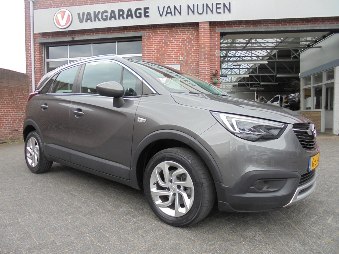 Opel Crossland X 1.2 T. Innovation aut6||ECC||PDC||Rijklaar|| 2019 - voorkant