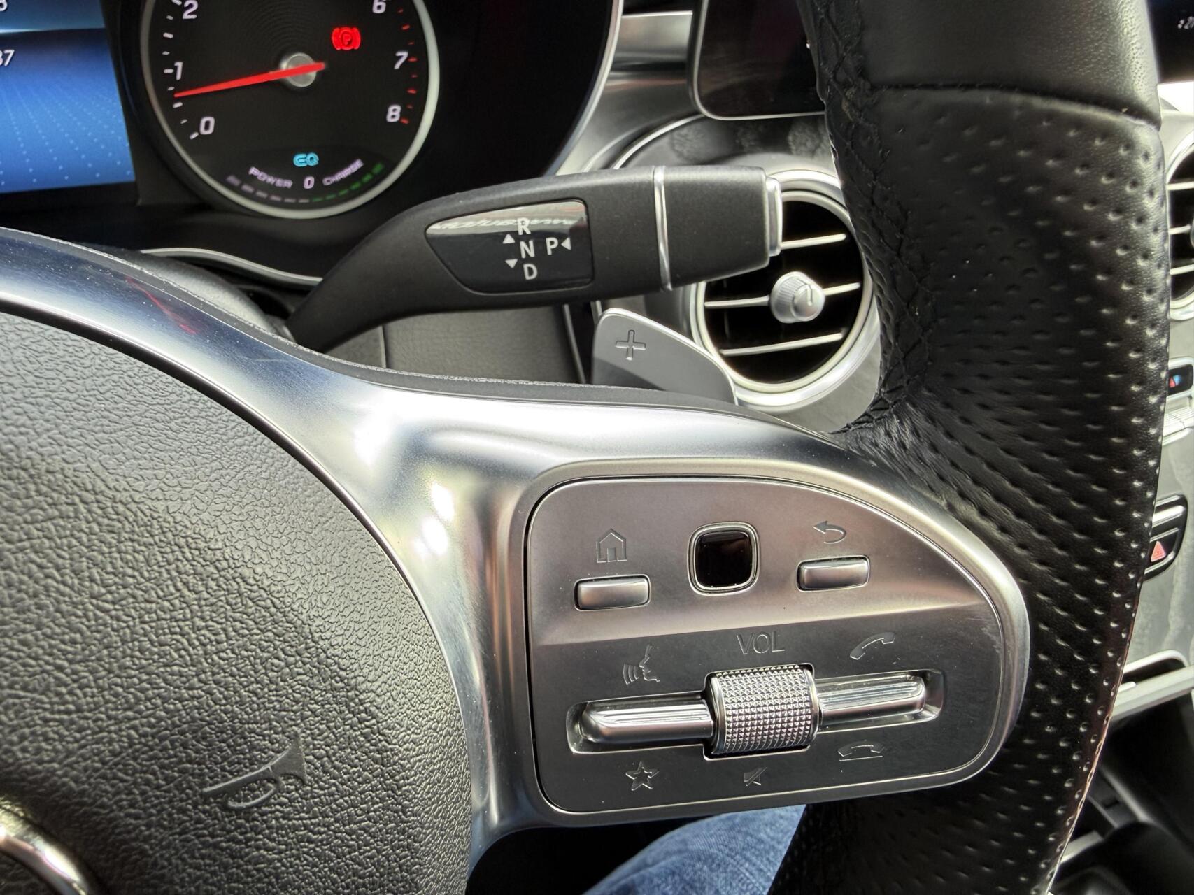 Foto van Mercedes-Benz GLC 300 E 4Matic