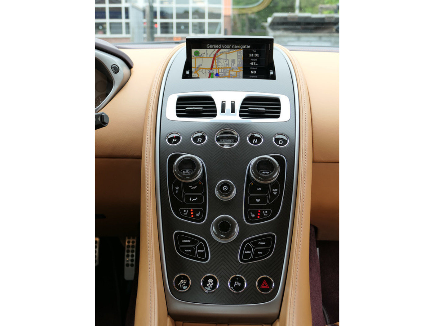 Foto van Aston Martin Vanquish